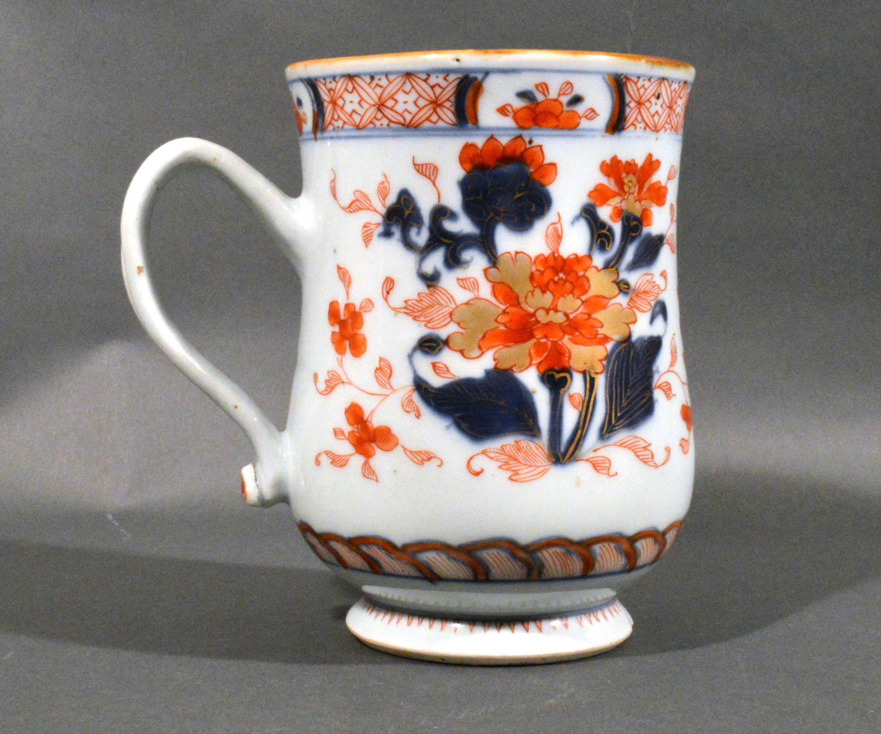 Chinese Export Porcelain Imari Bell-Shaped Large Tankard, circa 1740 3