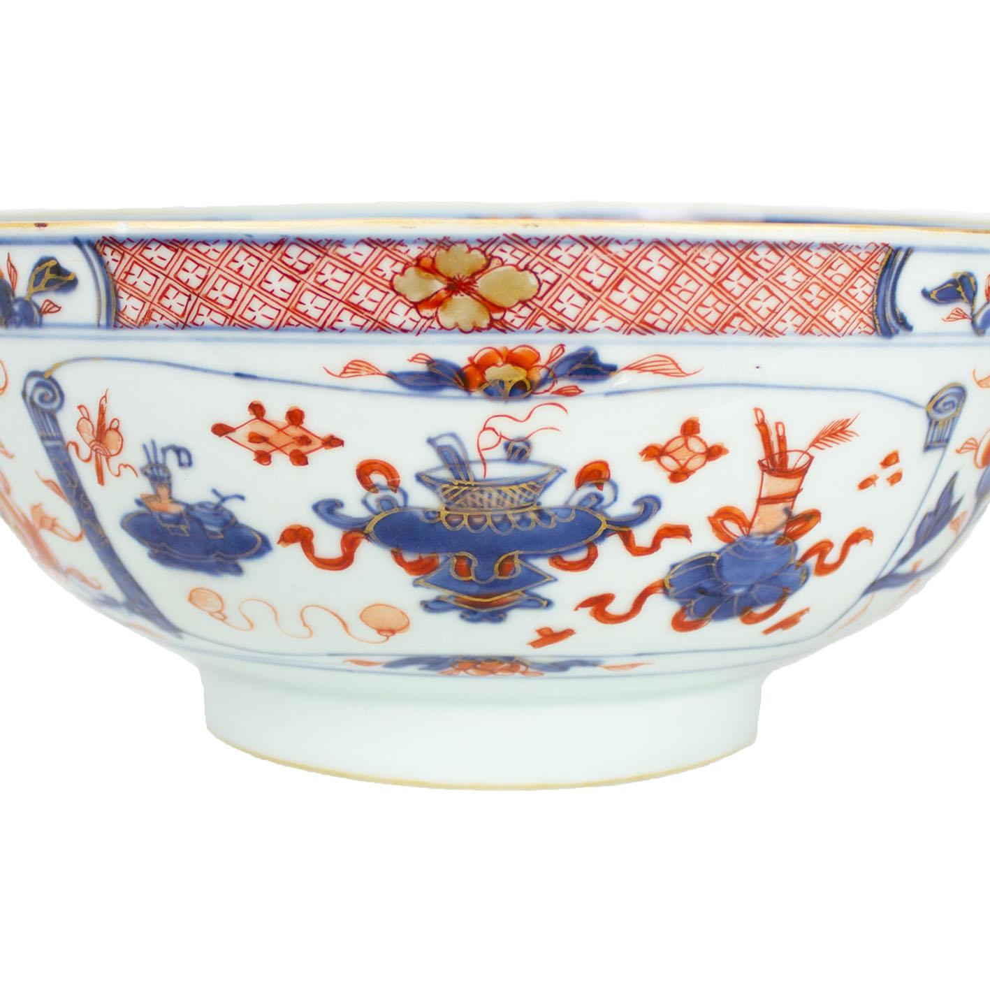 Chinese Export Porcelain Imari Bowl, Qianlong '1736-1795' In Good Condition For Sale In Lisbon, PT