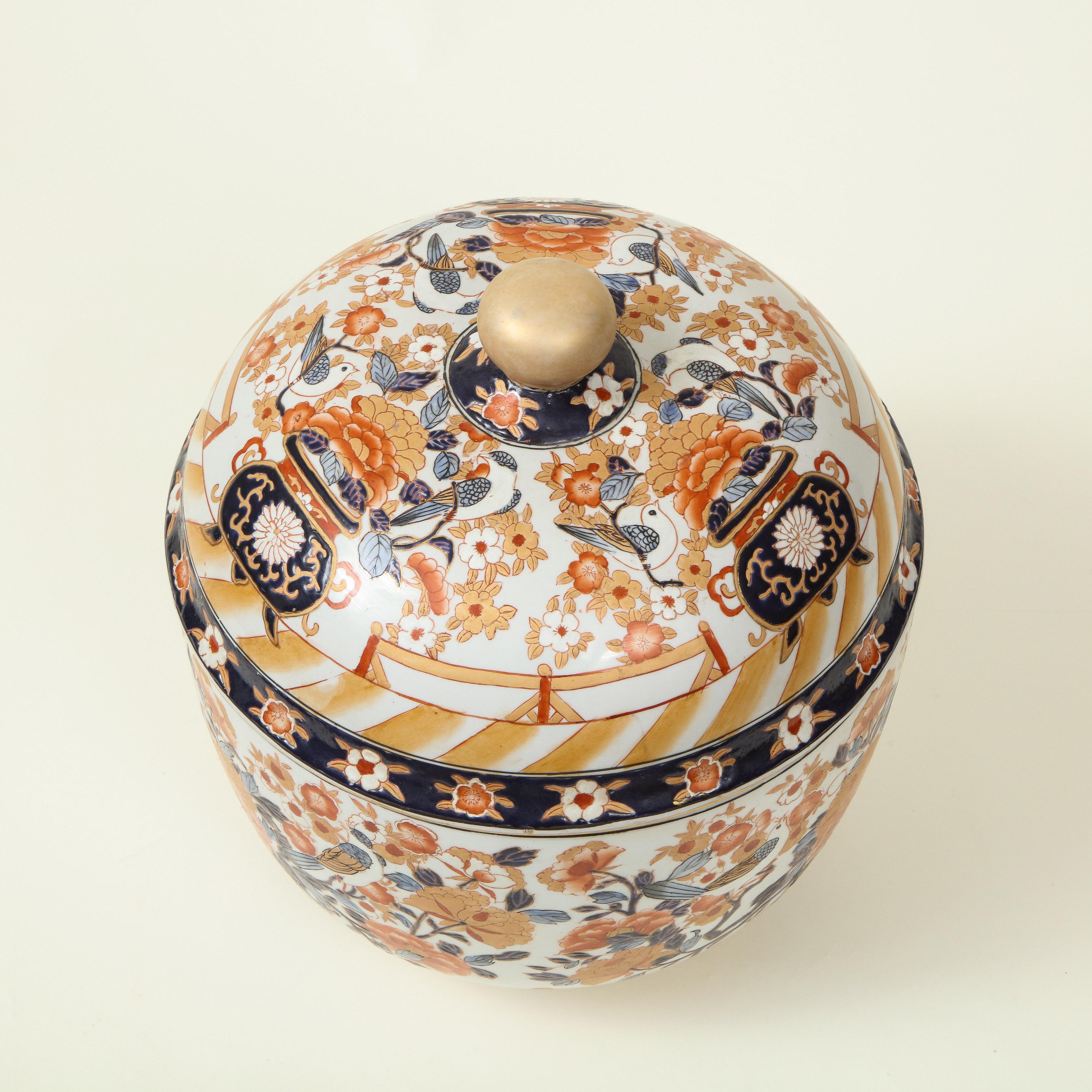 Chinese Export Porcelain Imari Covered Tureen 3