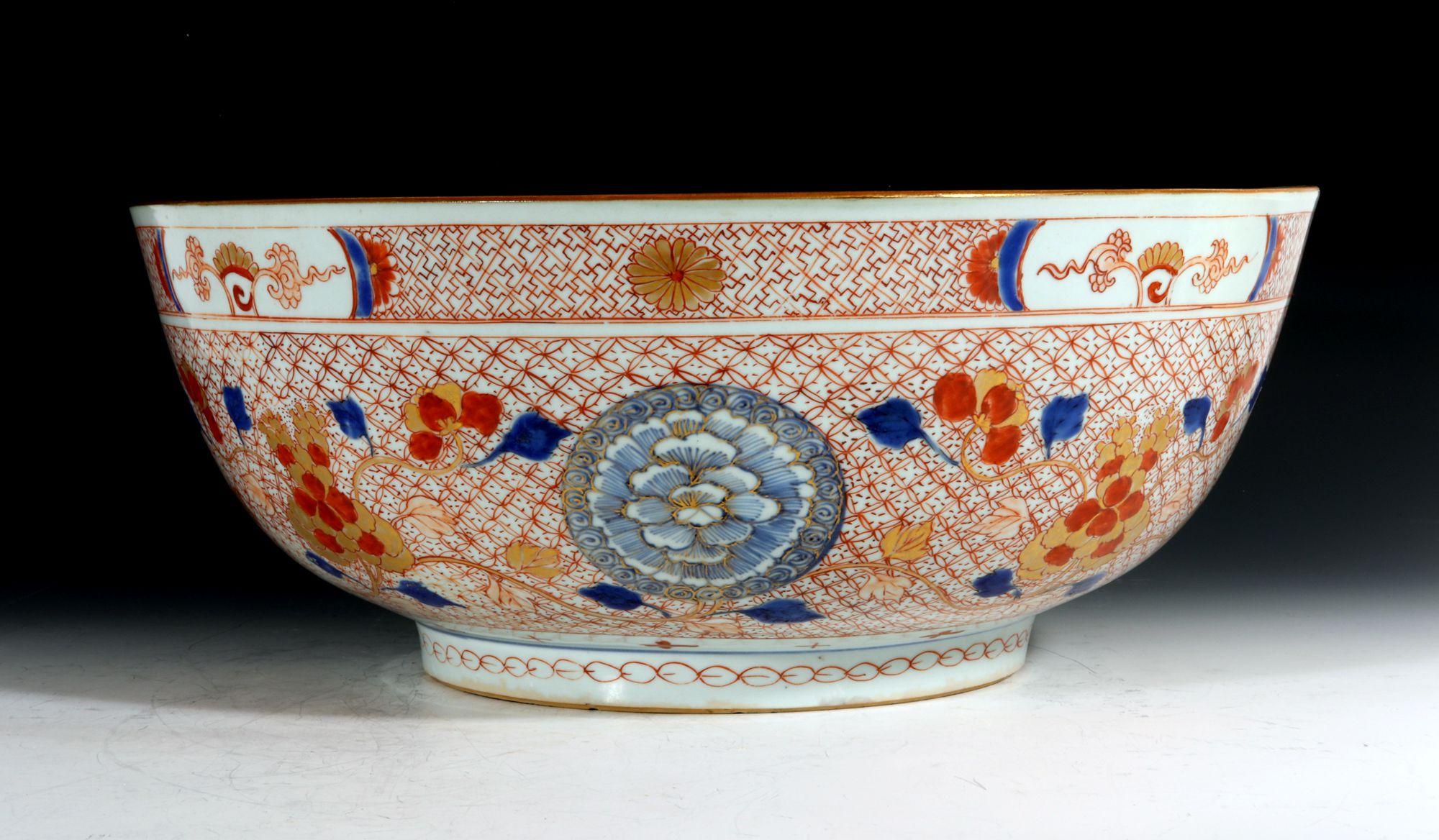 Chinese Export Porcelain Imari & Rouge de Fer Large Punch Bowl For Sale 1