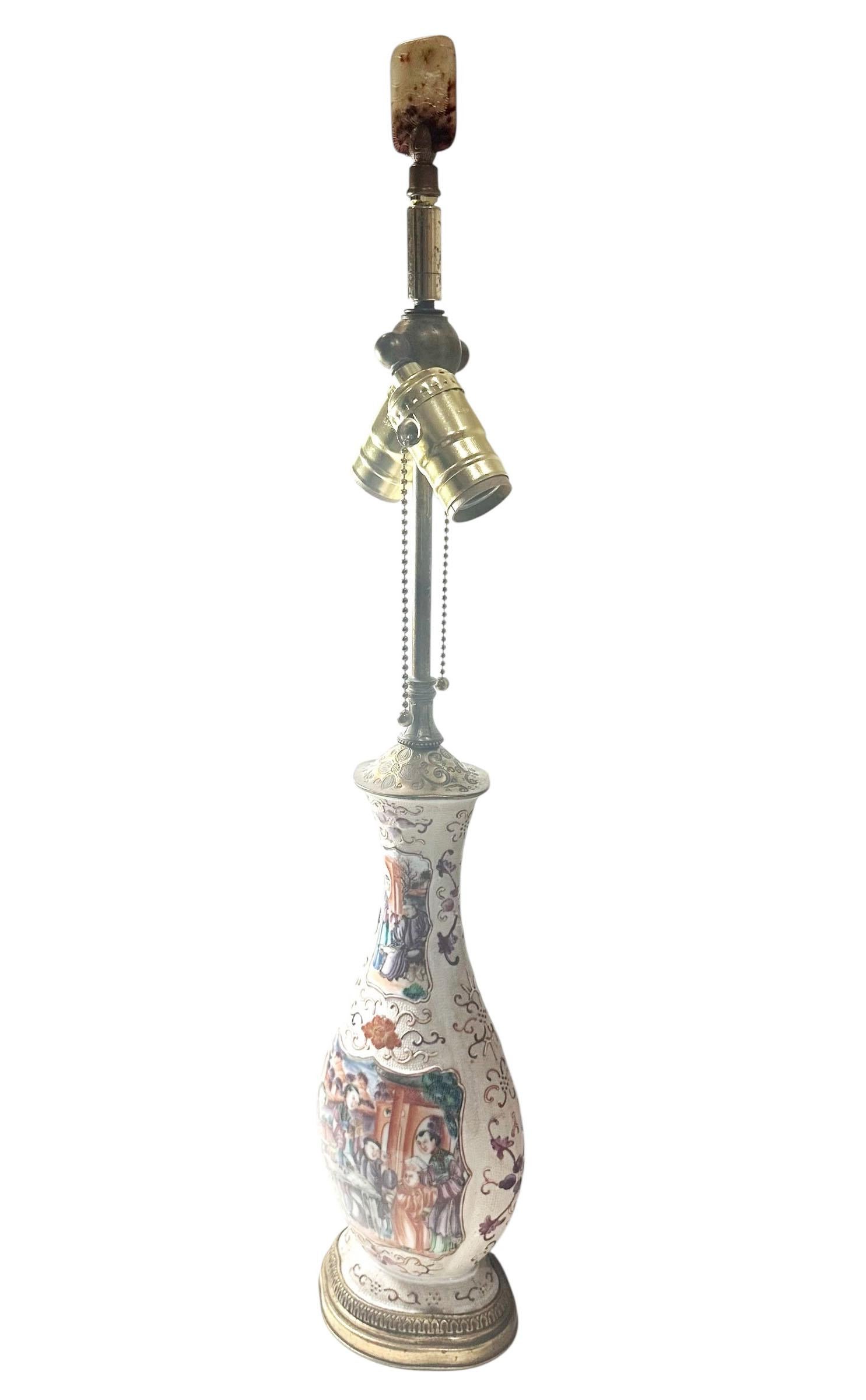 Lampe en porcelaine d'exportation chinoise Bon état - En vente à Tampa, FL
