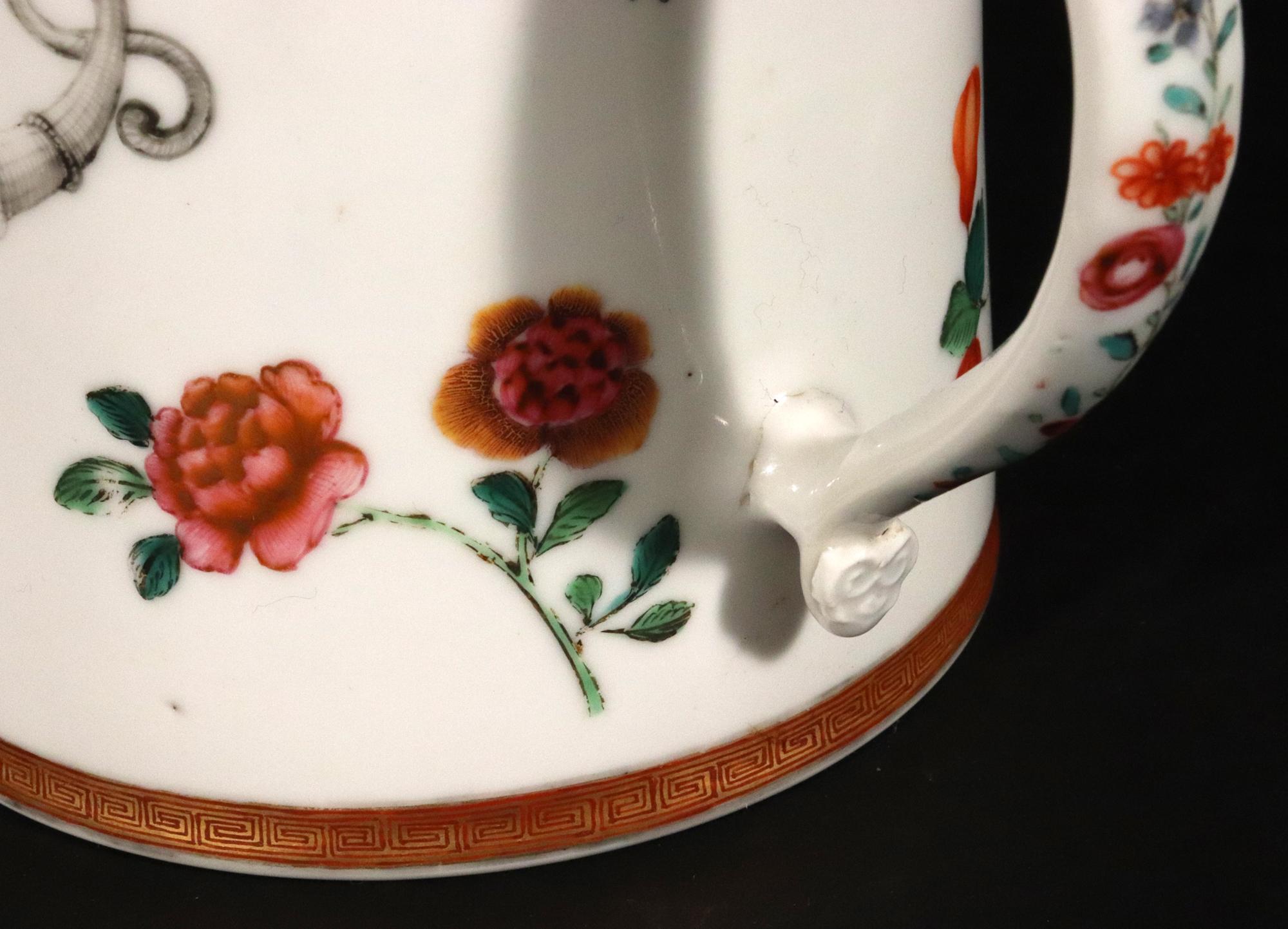 Chinese Export Porcelain Large Armorial Tankard For Sale 5