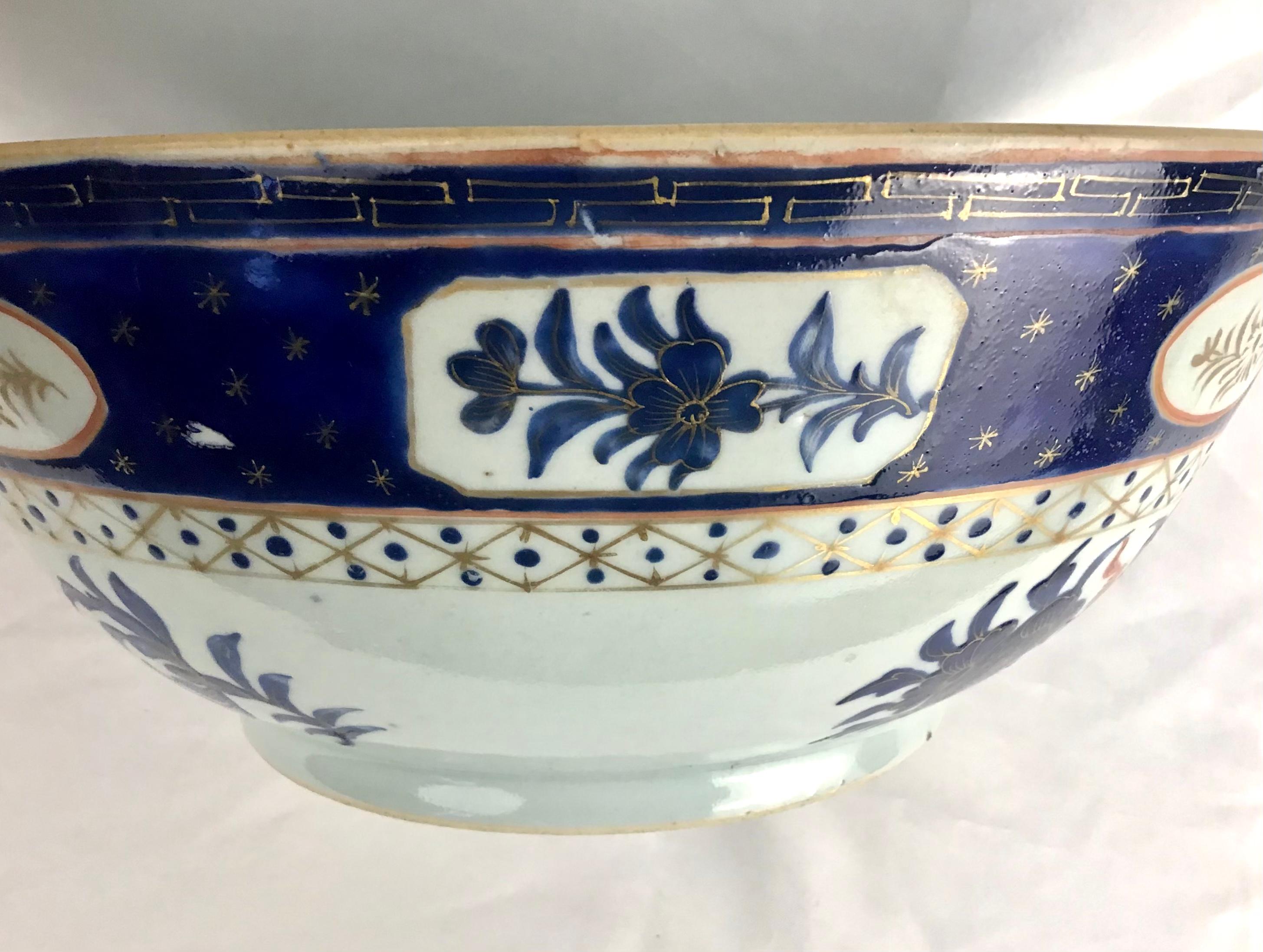 Chinese Export Porcelain Large Bowl Cobalt and Gilt  For Sale 2