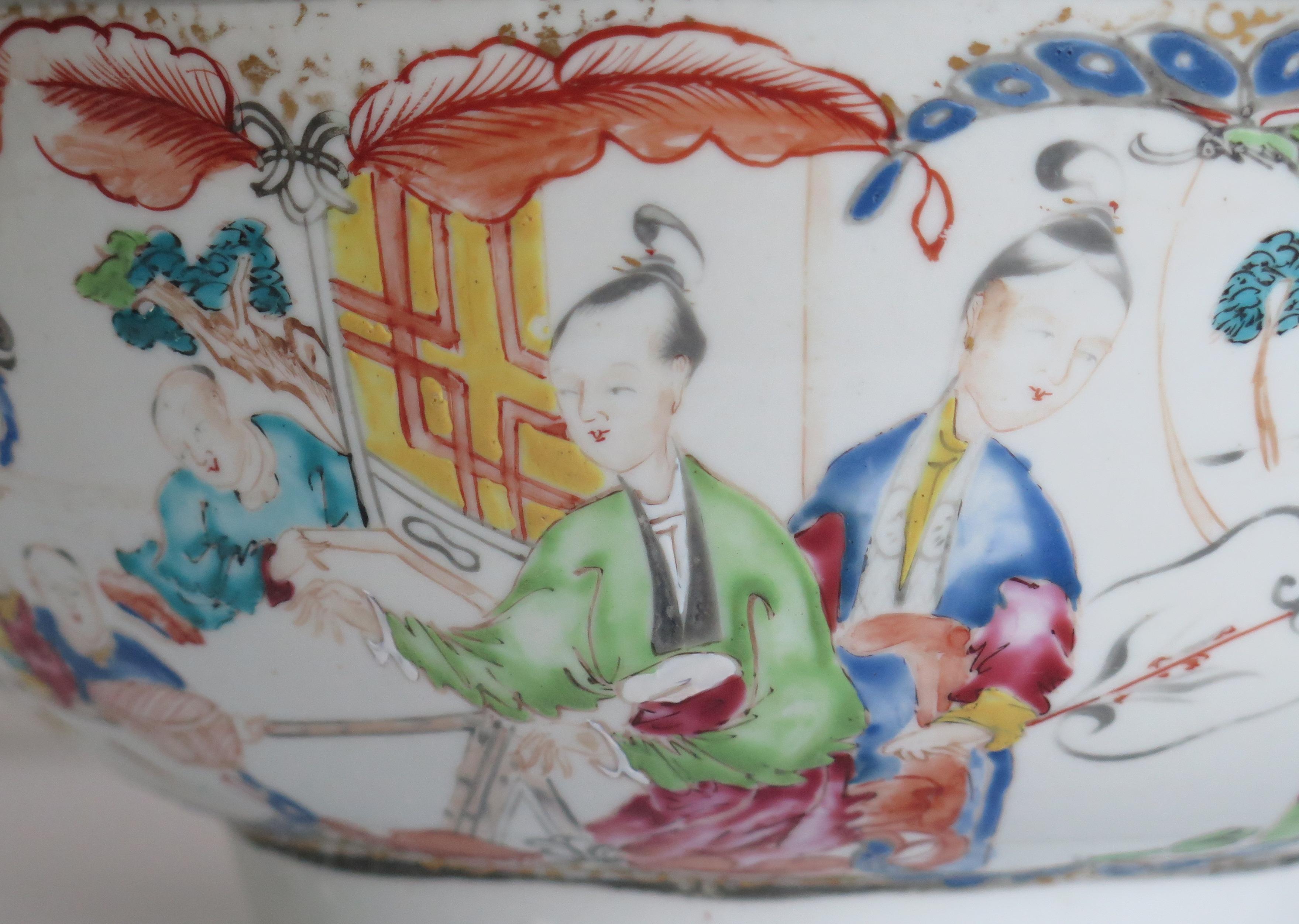Large Chinese Export Porcelain Bowl Finely Hand Painted, Qing Qianlong Ca 1770 2