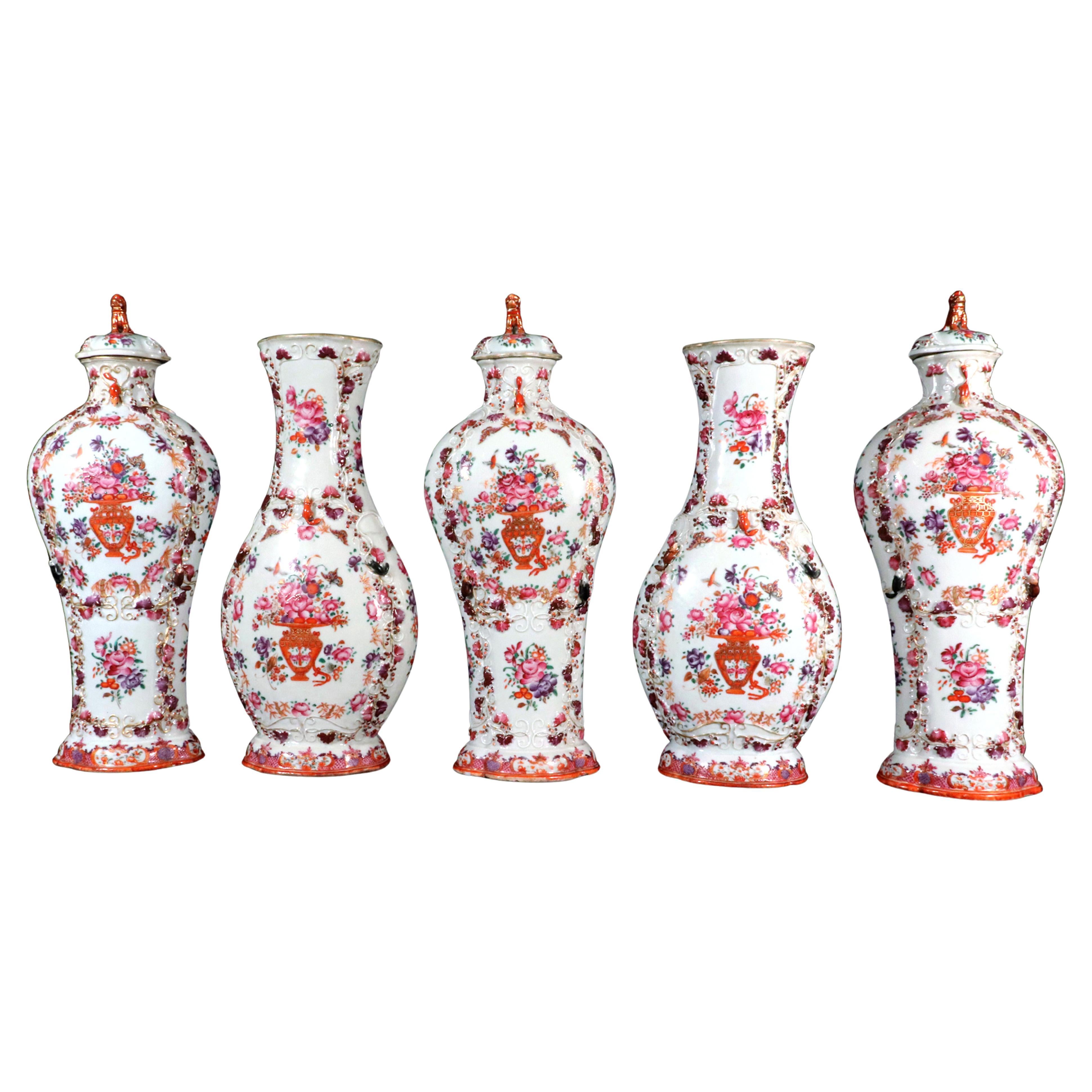 Grande garniture de vases Famille Rose en porcelaine d'exportation chinoise