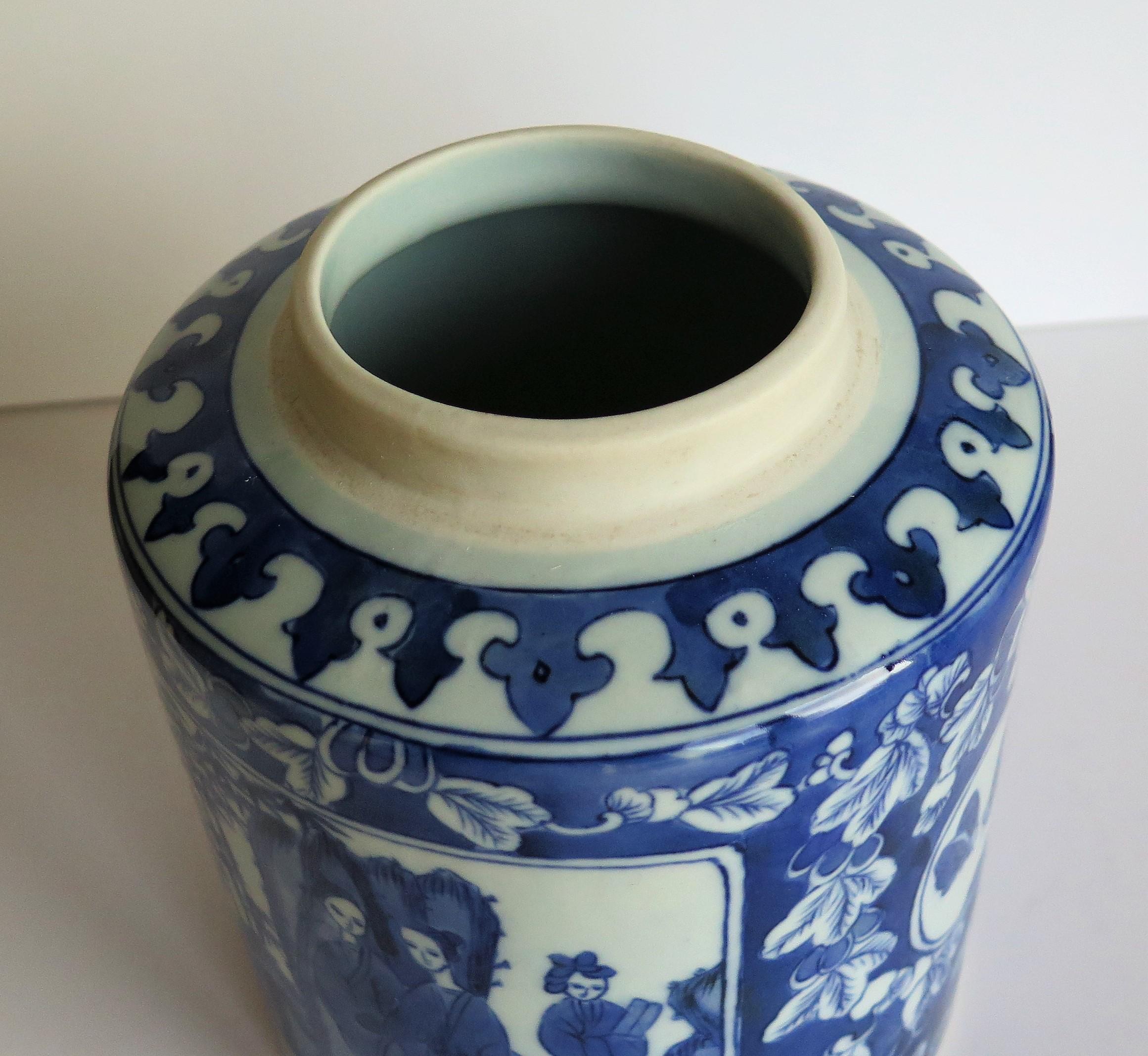 Chinese Export Porcelain Lidded Jar or Pot Blue and White, Hand Painted 6