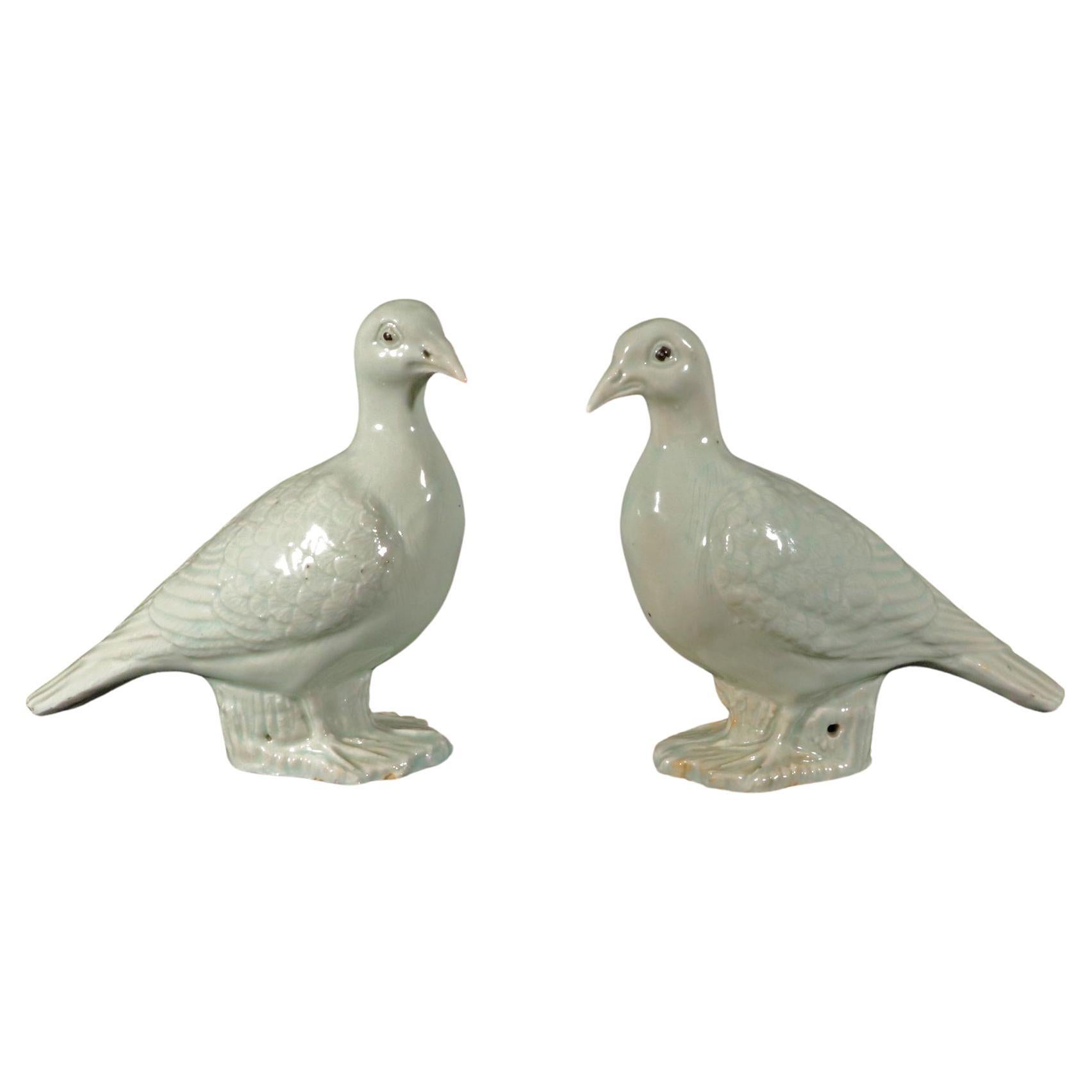 Chinese Export Porcelain Models of White Doves For Sale