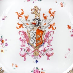 Chinese Export Porcelain Pair of Dishes, Qianlong, 1736-1795