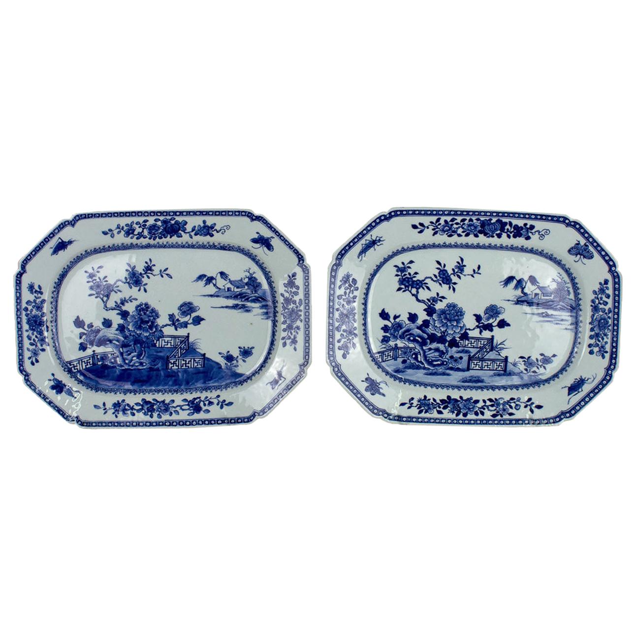 Chinese Export Porcelain Pair of Octogonal Platters, Qianlong '1736-1795' For Sale