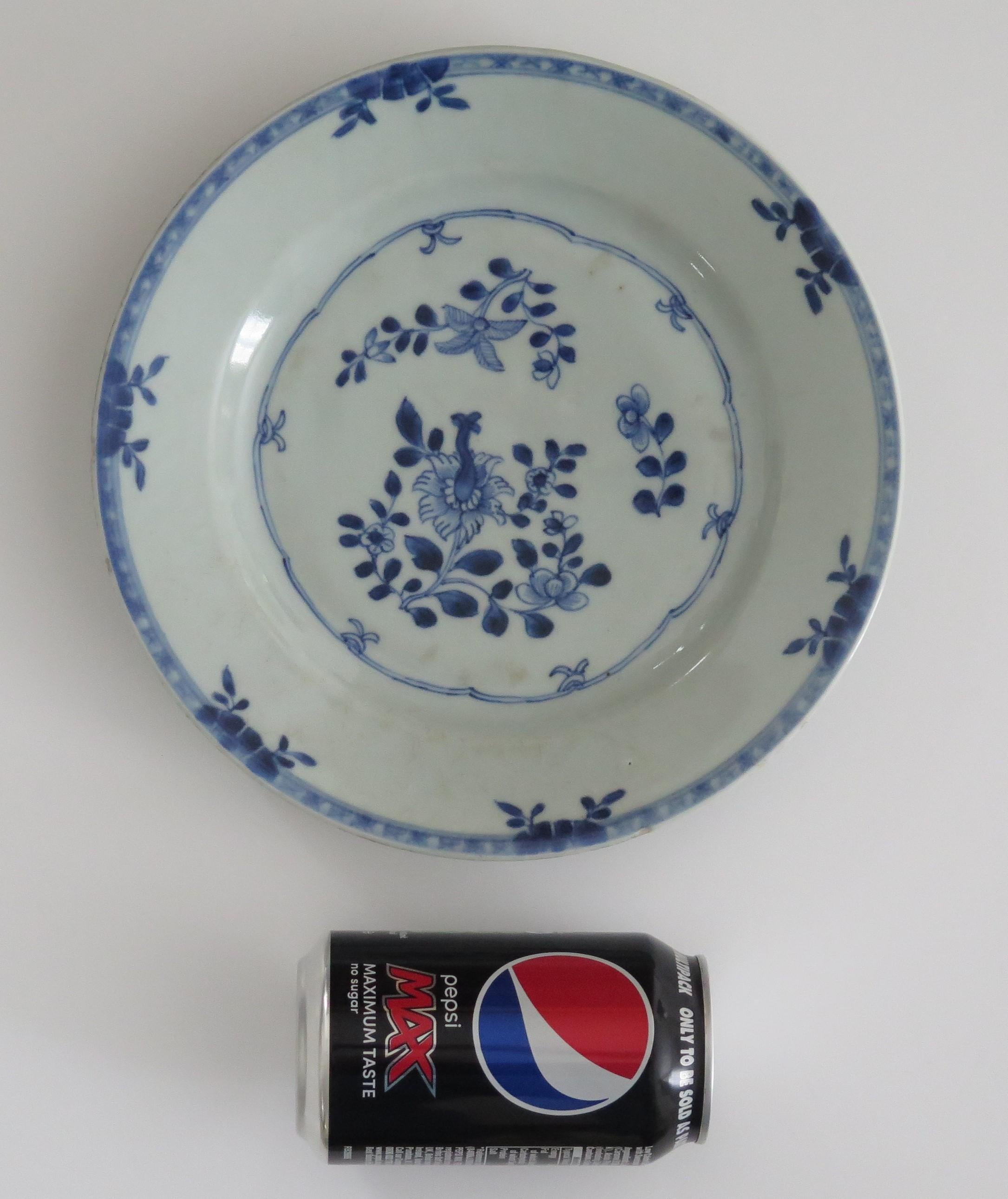 Chinese Export Porcelain Plate Blue & White Hand Painted, Qing, circa 1770 For Sale 5