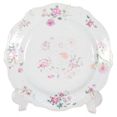 Plato de porcelana china de exportación, dinastía Qing