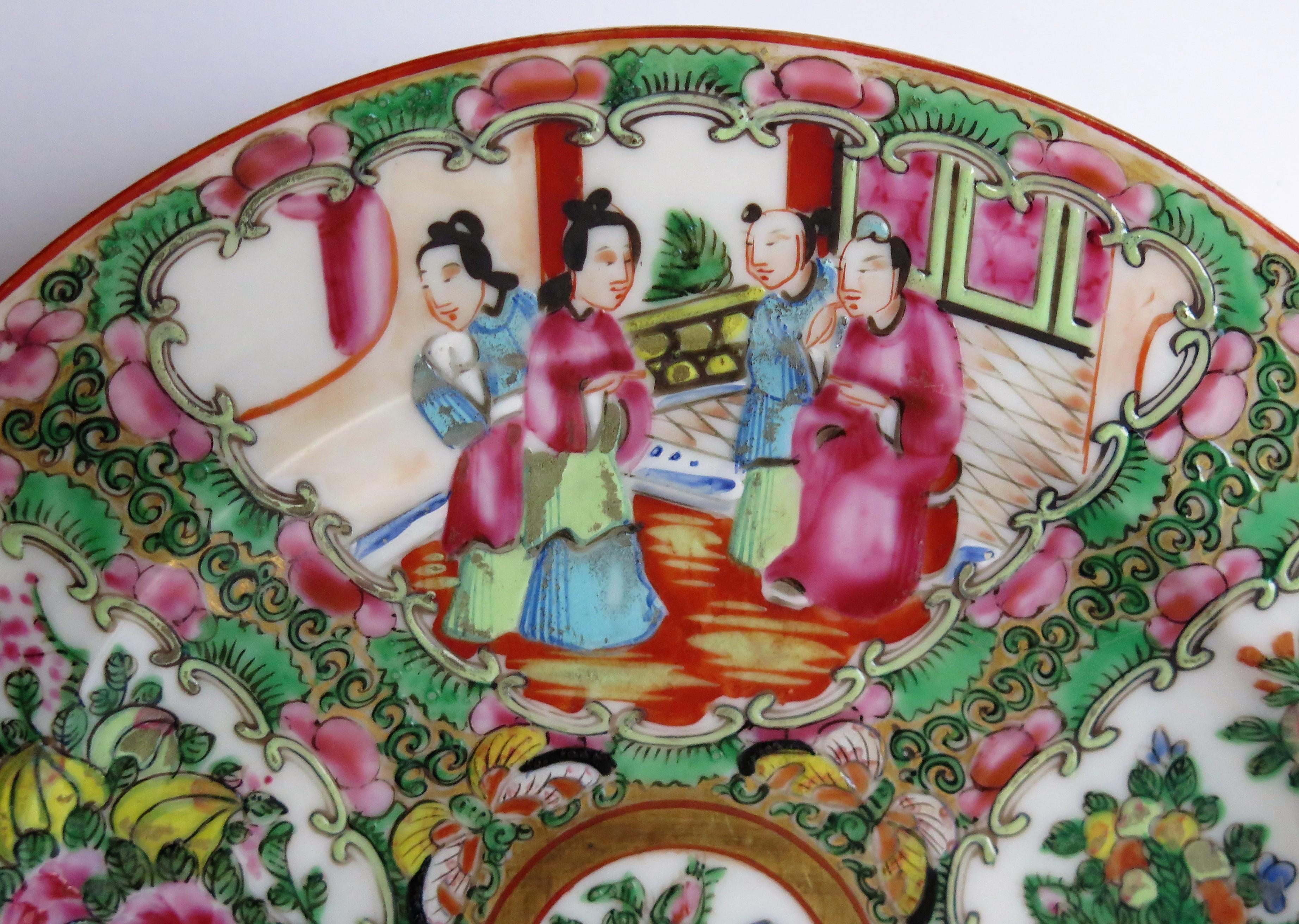 Chinese Export Porcelain Plate Rose Medallion Hand Painted, Qing, circa 1870 4