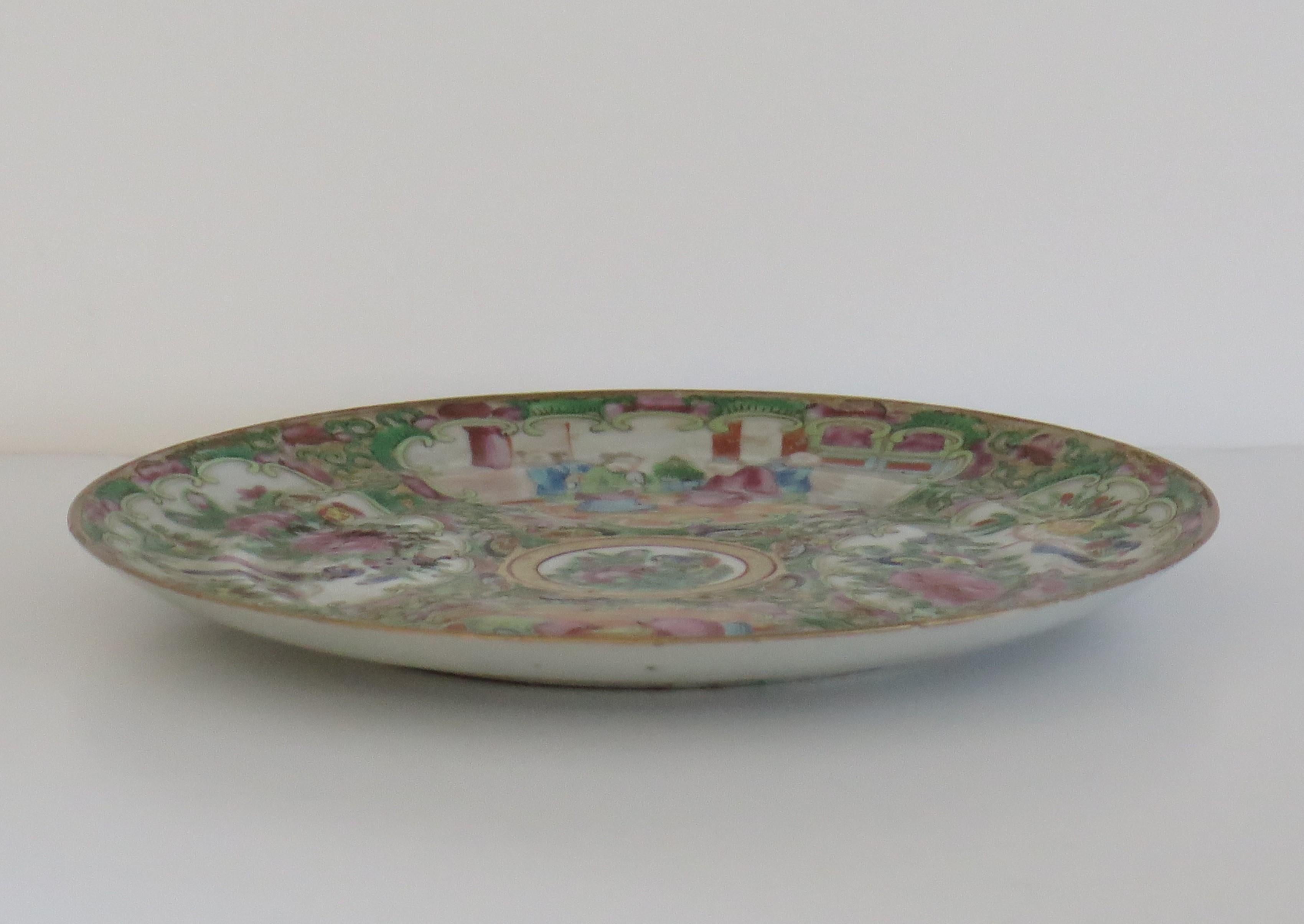 Chinese Export Porcelain Plate Rose Medallion Hand Painted, Qing, circa 1875 For Sale 5