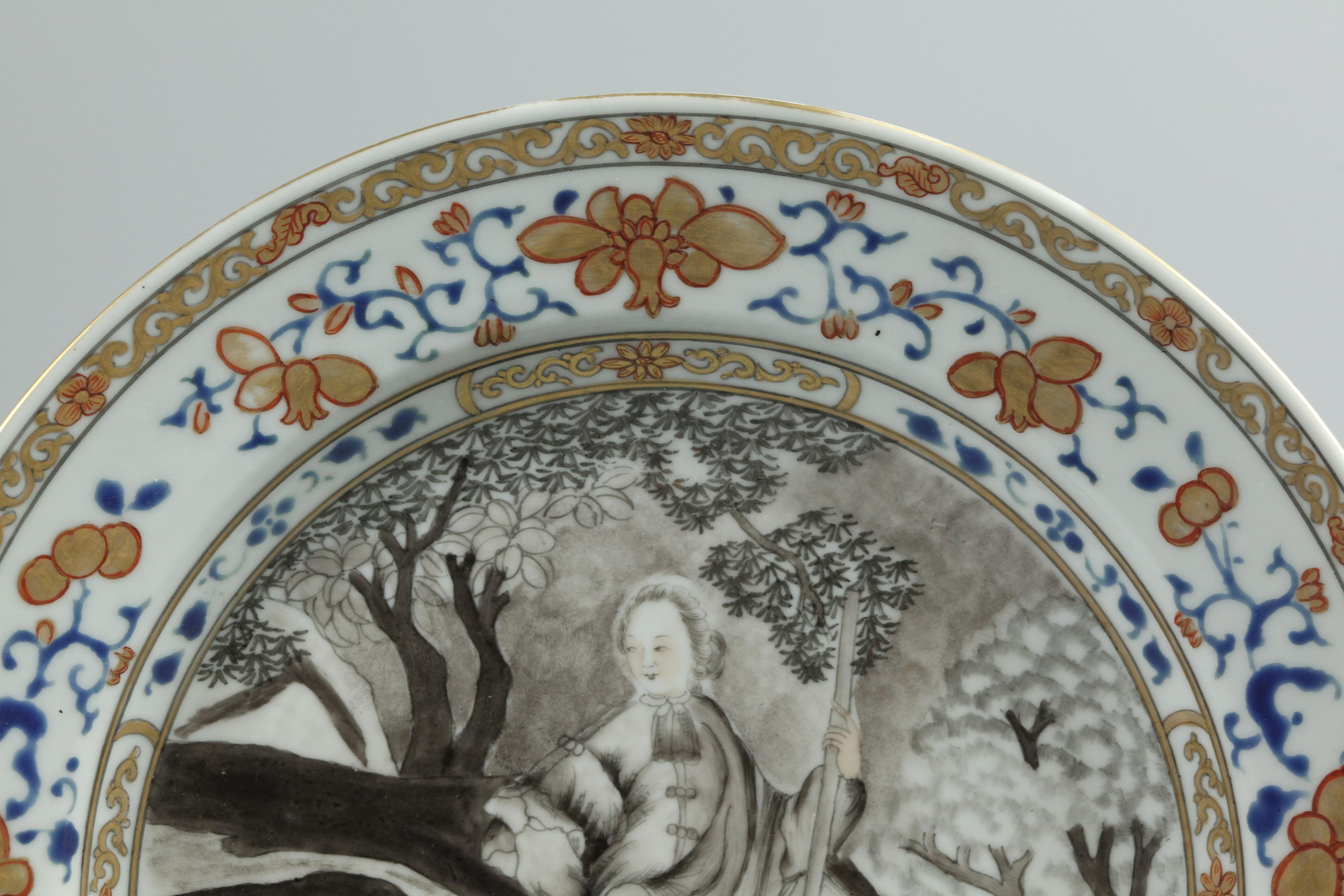 Chinese Export Porcelain Portrait Plate, 18th Century For Sale 1