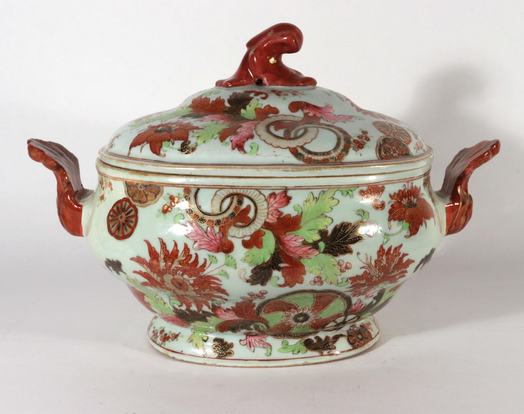 Chinese Export Porcelain Pseudo Tobacco Leaf Soup Tureen and Cover 1