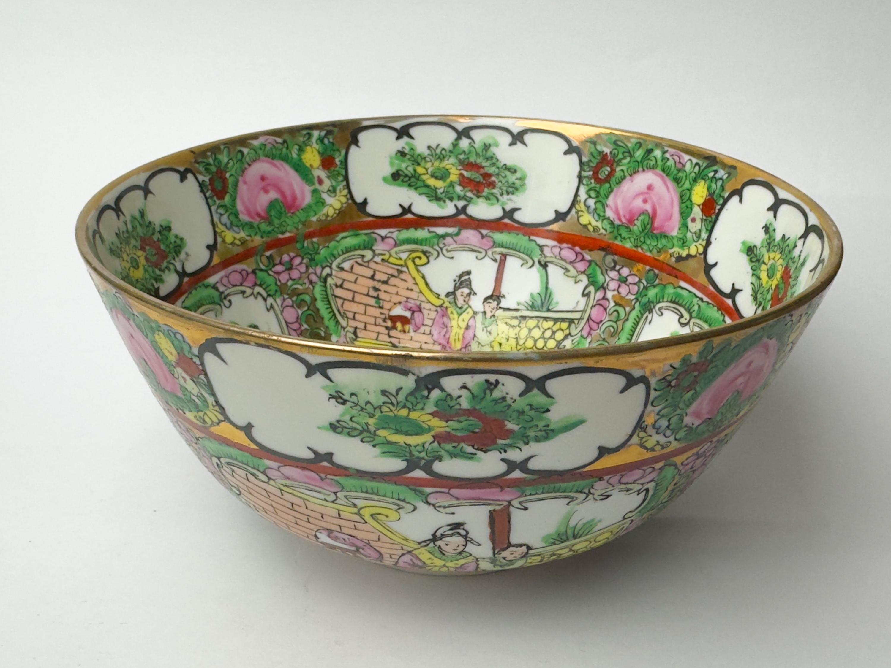 Porcelaine Bol à riz en porcelaine d'exportation chinoise, Macao, 20e siècle en vente