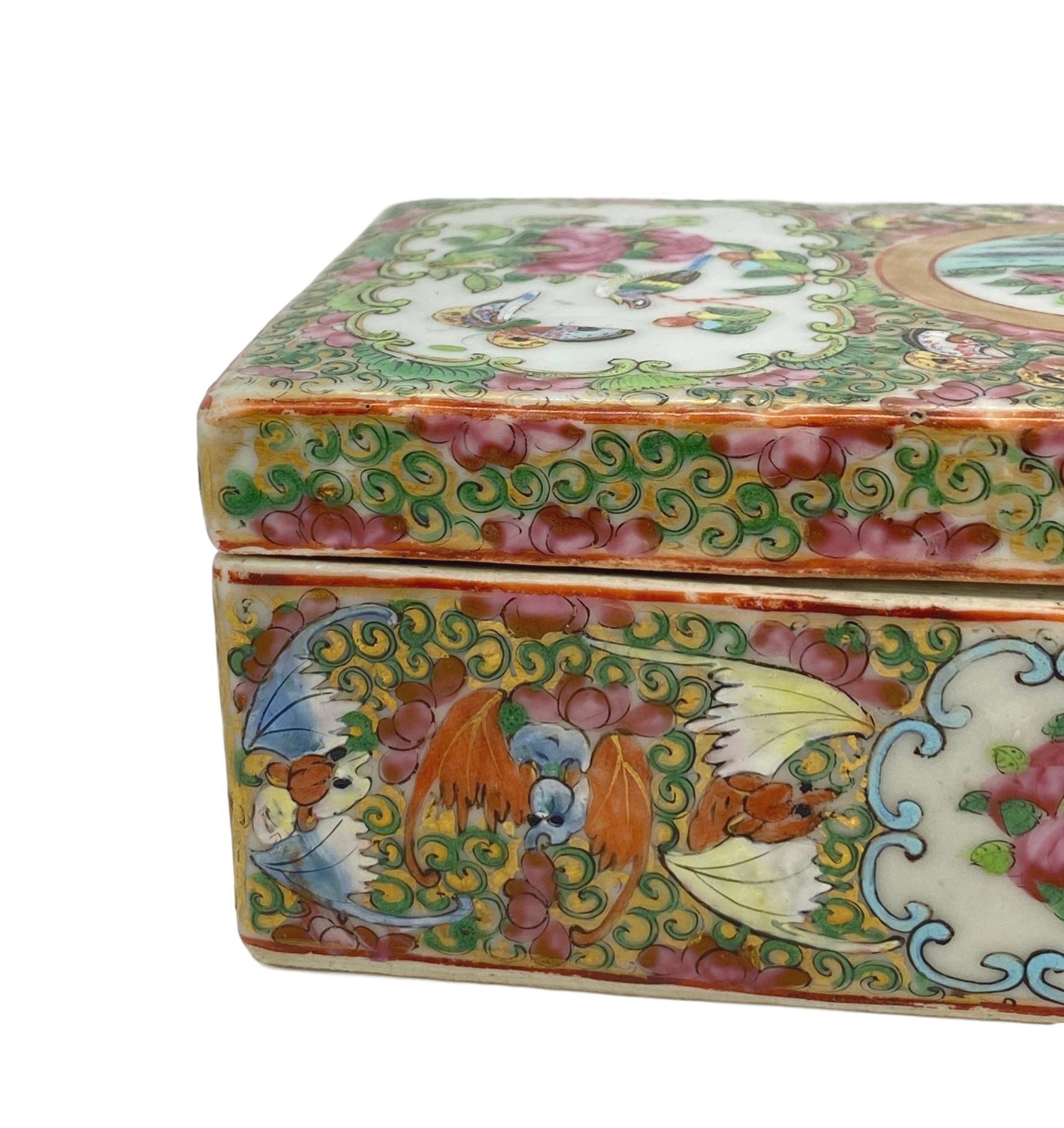 Late 19th Century Chinese Export Porcelain Rose Medallion Brush Box with Bats, Canton, circa 1870