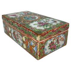 Antique Chinese Export Porcelain Rose Medallion Brush Box with Bats, Canton, circa 1870