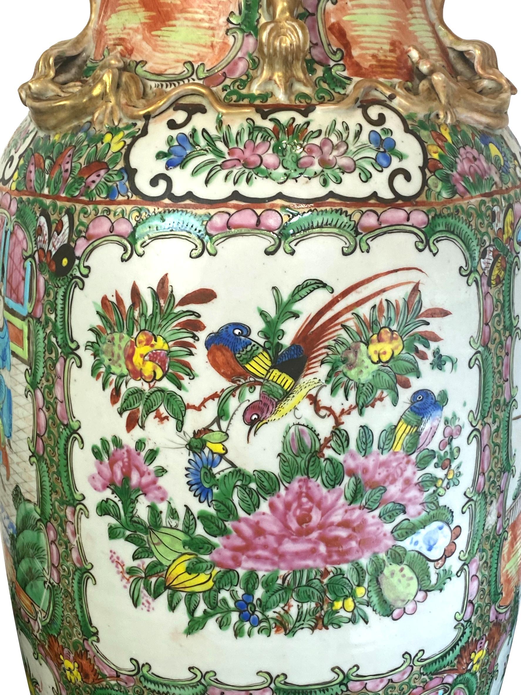Chinesische Export-Porzellan-Vase mit Rosenmedaillon, Kanton, um 1900 im Angebot 6