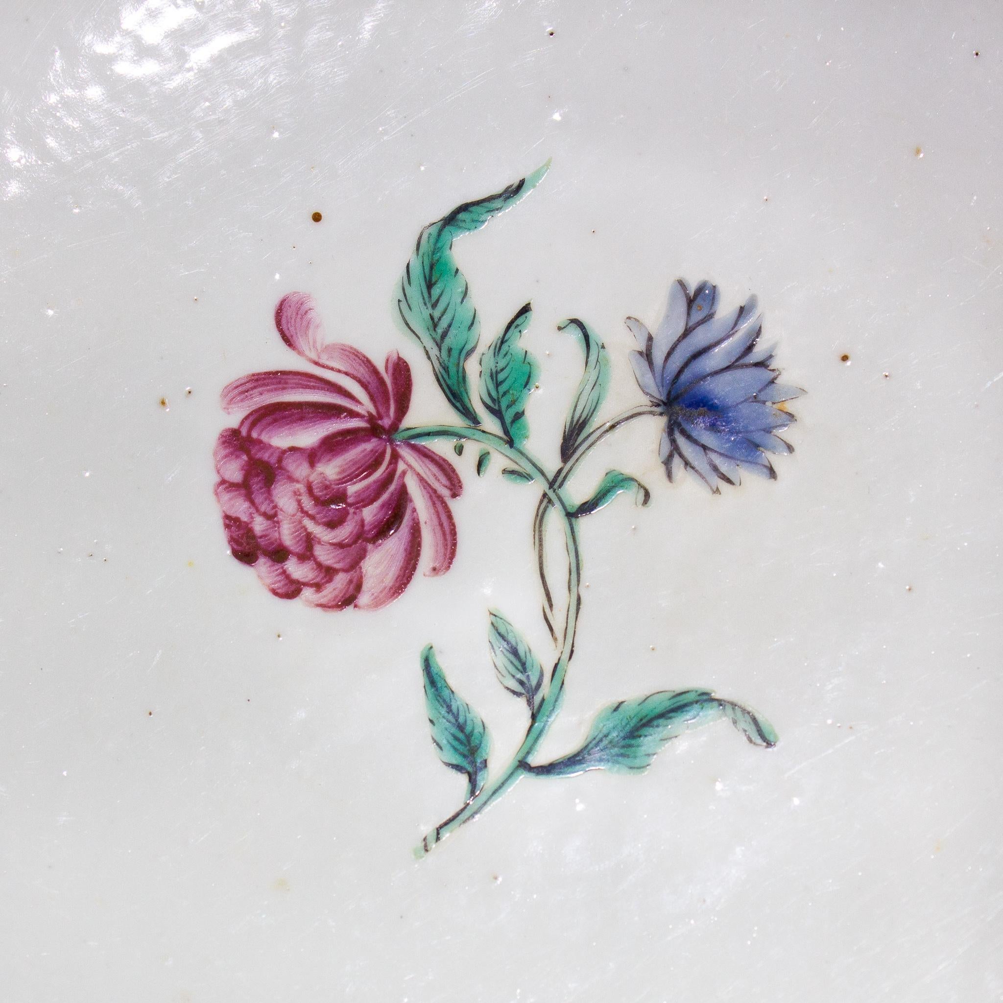 Chinese Export Porcelain Rounded Bowl, Qianlong, ‘1736-1795’ In Good Condition For Sale In Lisbon, PT