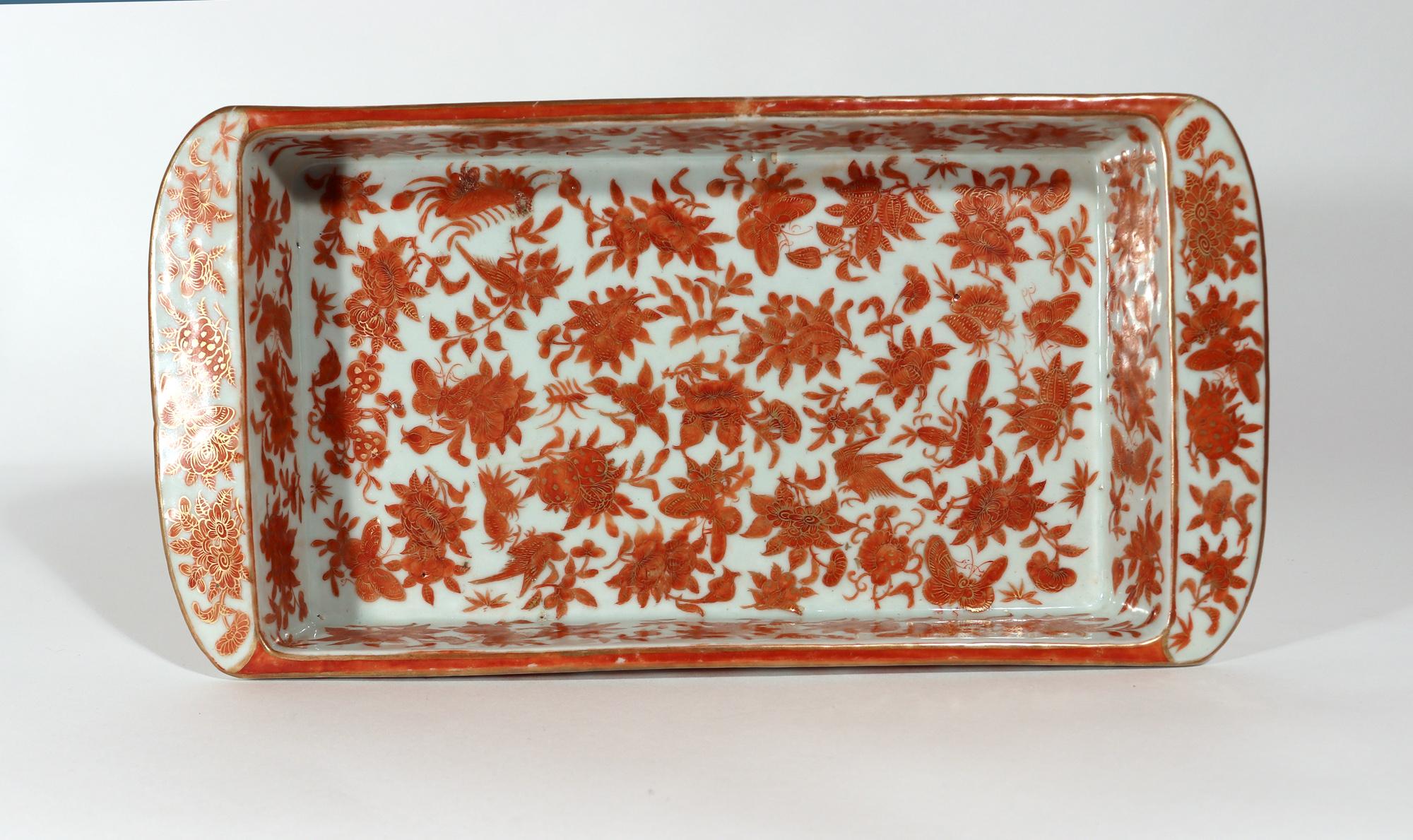 Chinese Export Porcelain Sacred Bird & Butterfly Large Bulb Tray In Good Condition In Downingtown, PA