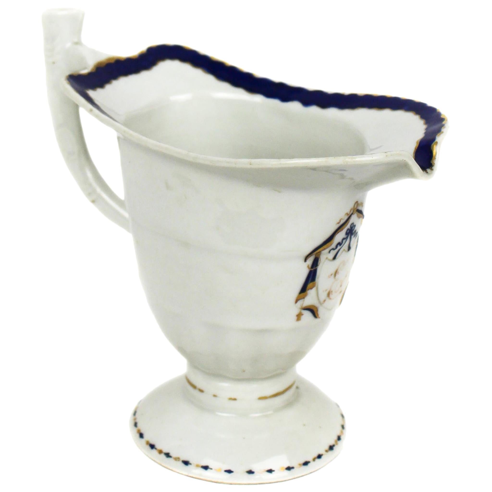 Chinese Export Porcelain Sauce Boat, Qianlong, 1736-1795 For Sale