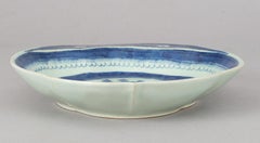 Chinese Export Porcelain Shrimp Dish