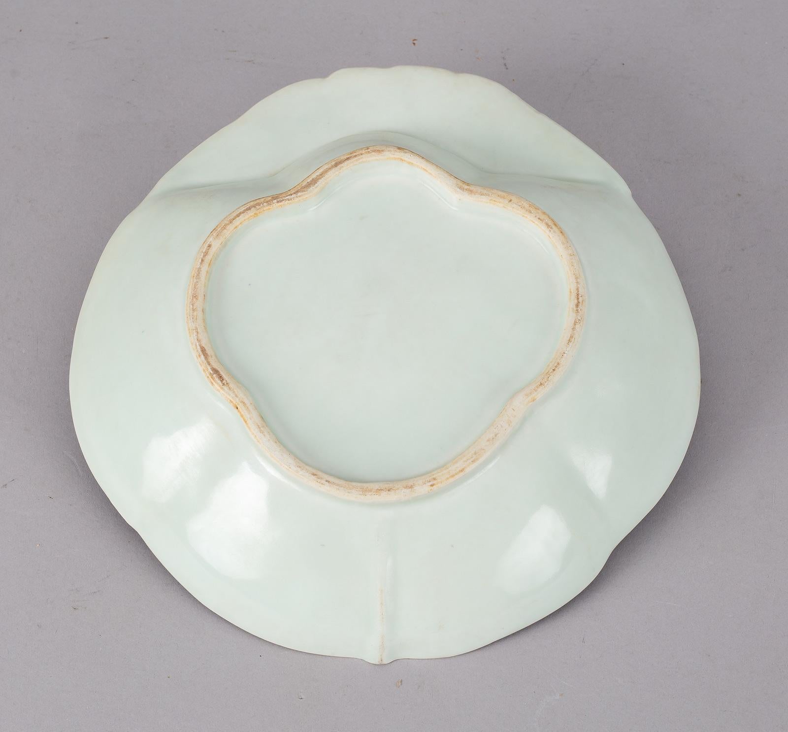 Glazed Chinese Export Porcelain Shrimp Dish For Sale