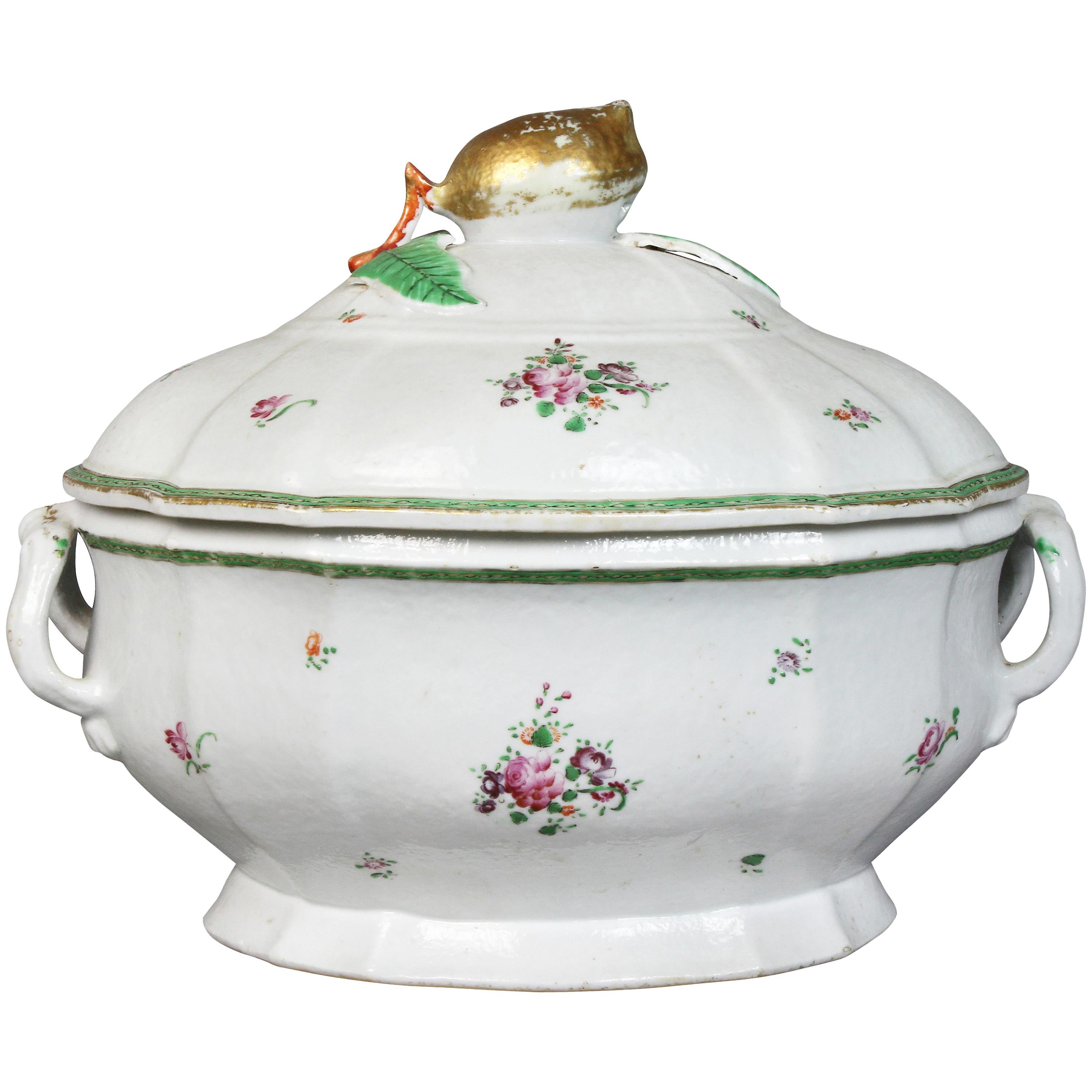 Chinese Export Porcelain Soup Tureen For Sale