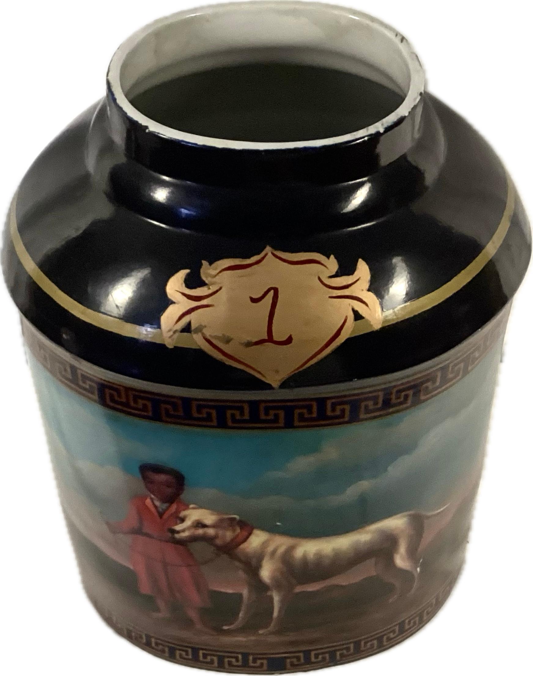 20th Century Chinese Export Porcelain Tea Caddy Jar For Sale