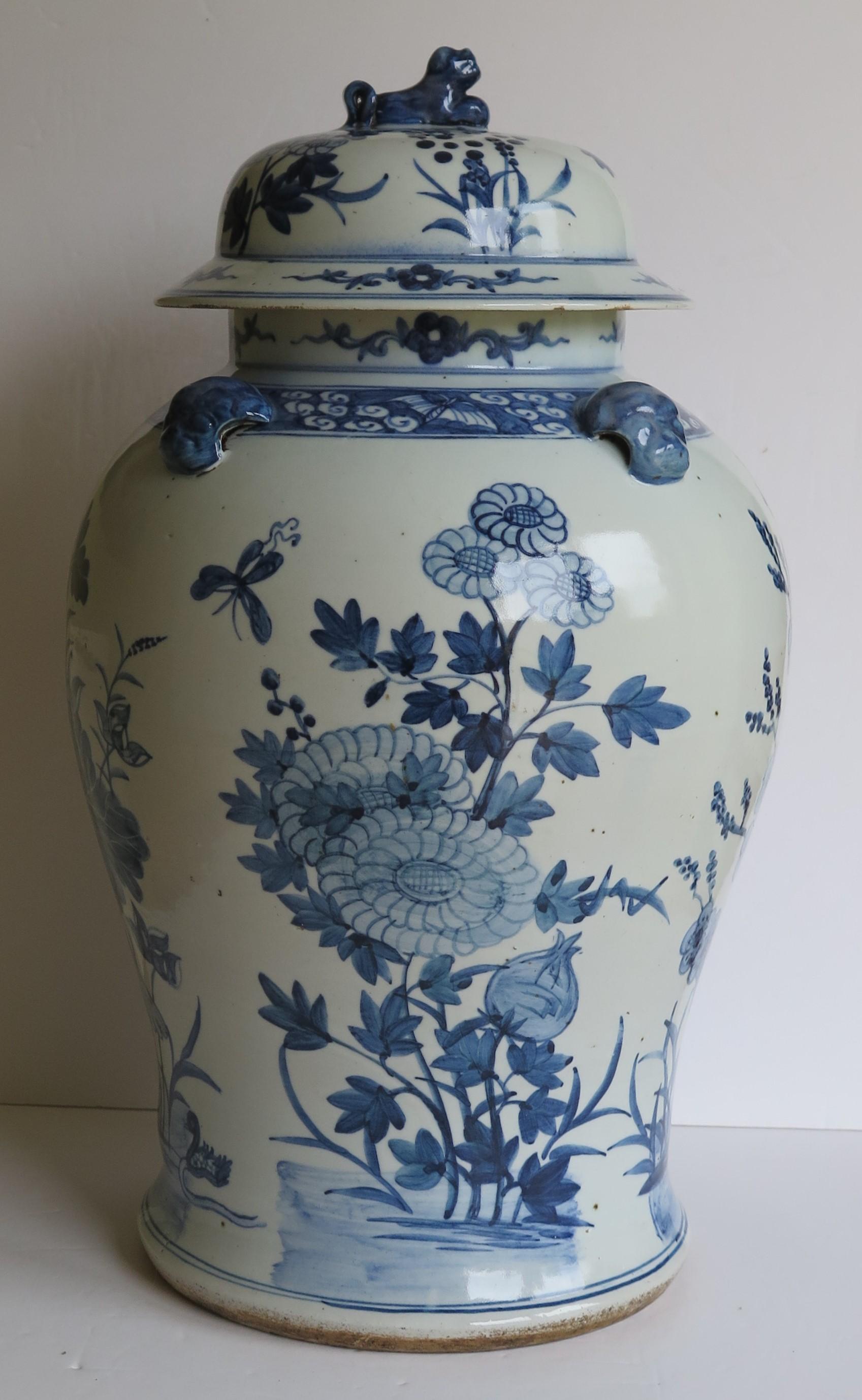 This is a very beautiful large Chinese Export, blue and white porcelain temple vase or lidded jar, which we date to the late 19th century, Qing period.

This is a well hand potted piece with a very good shape and complete with its original lid.

The