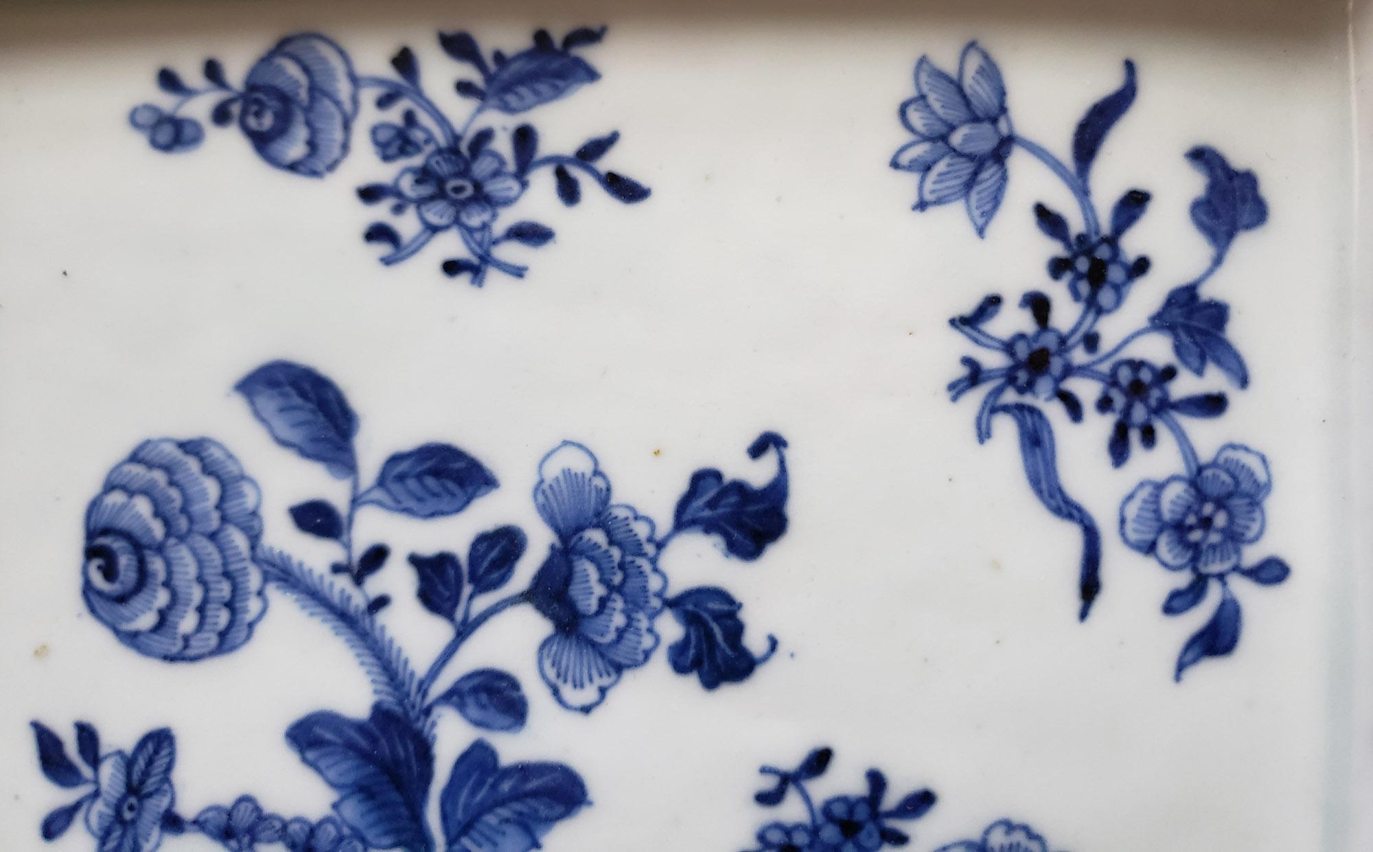 Chinese Export Porcelain Underglaze Blue & White Rectangular Botanical Dishes 4