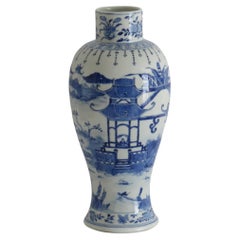 Antique Chinese Export Porcelain Vase Blue & White Hand Painted 31cm, 19thC Qing Tongzhi