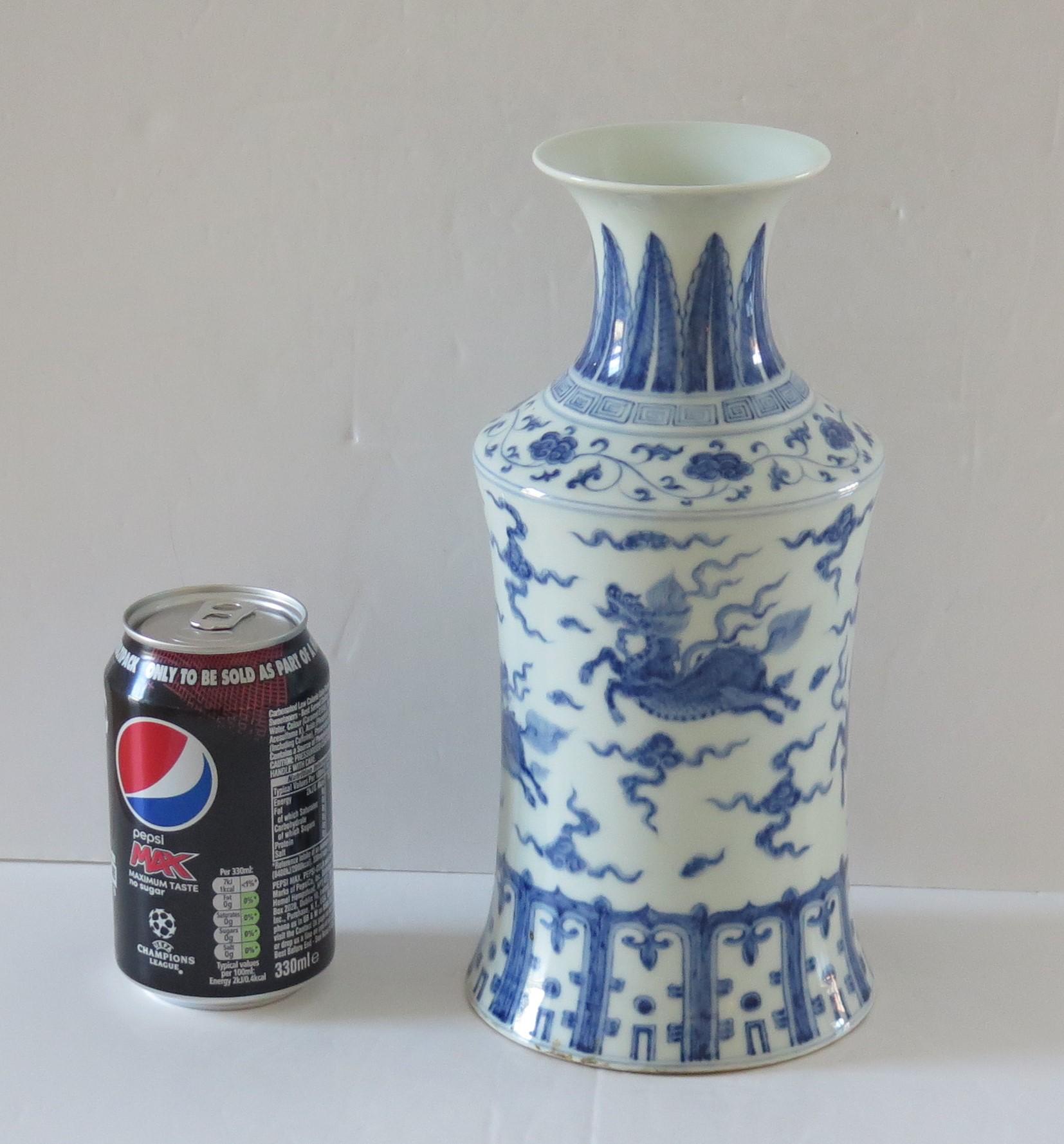 Chinese Export Vase Blue & White porcelain Hand Painted Kylins, Circa 1930 11