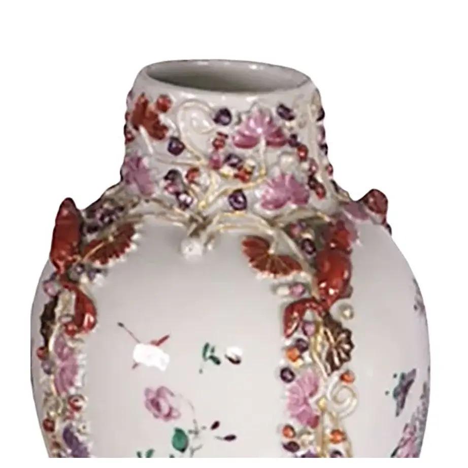 Chinese Export Porcelain Vases with Mice, a Pair In Good Condition For Sale In Dallas, TX