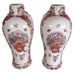 Pareja de jarrones de porcelana china de exportación con ratones