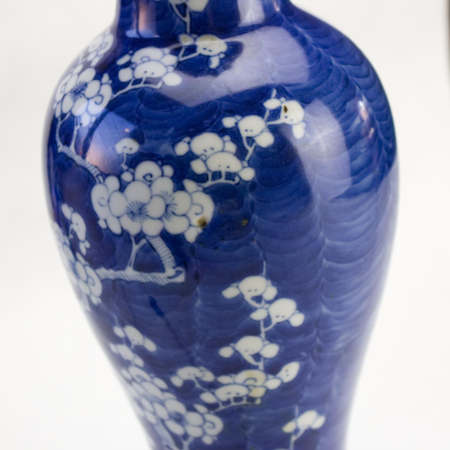 Chinese Export Prunus Vase Lamp, circa 1900 For Sale 2