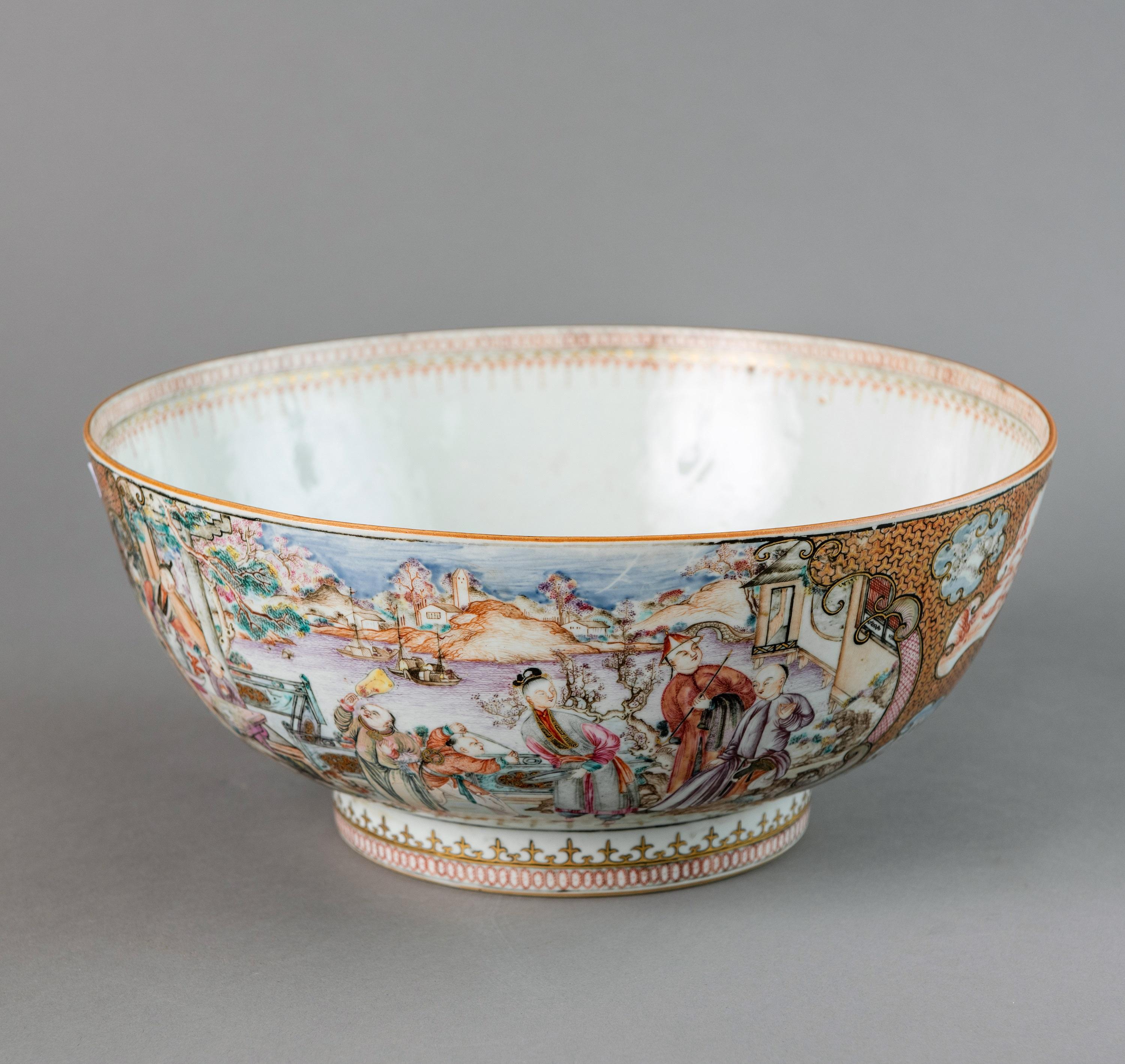 Mandarin pattern. Chinese export punch bowl with footed rim.