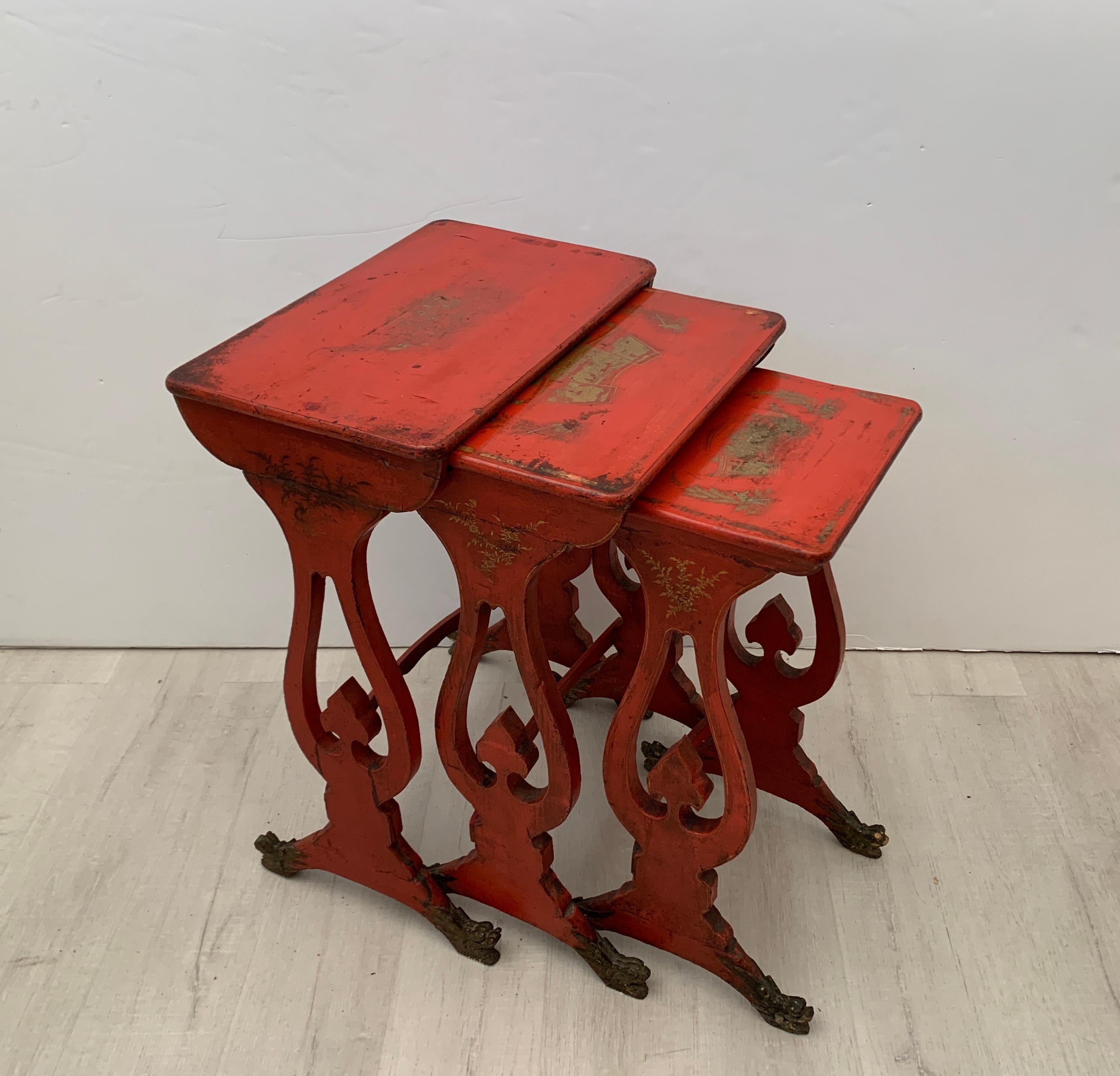 Wood Chinese Export Red Lacquer and Gilt Nesting Tables, Set of 3, 19th Century