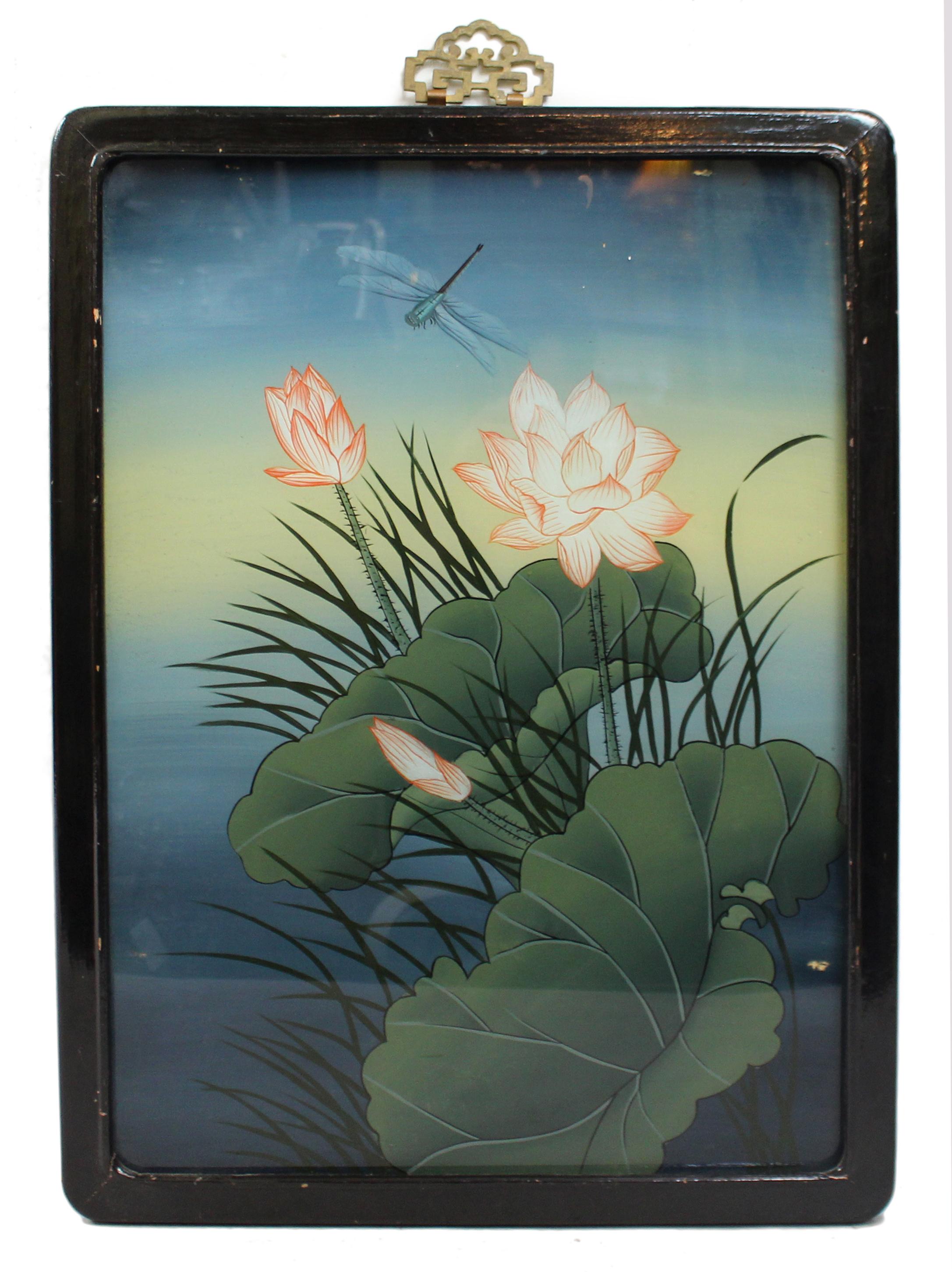Chinese Export Reverse Glass Dragonfly painting


Chinese, early 20th century. 

Set behind glass in ebonized frame with brass decoration. 

Frame measures 45 x 64 cm. 

Good condition. Little wear to painting. Few marks to frame as