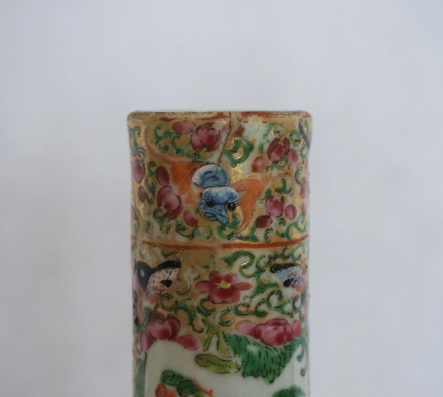 Chinese Export Rose Mandarin Lidded Bottle Vase, Early 19th Century  11