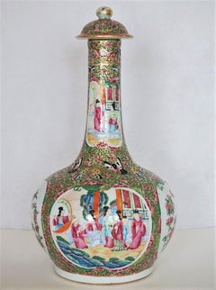 Chinese Export Rose Mandarin Lidded Bottle Vase, Early 19th Century