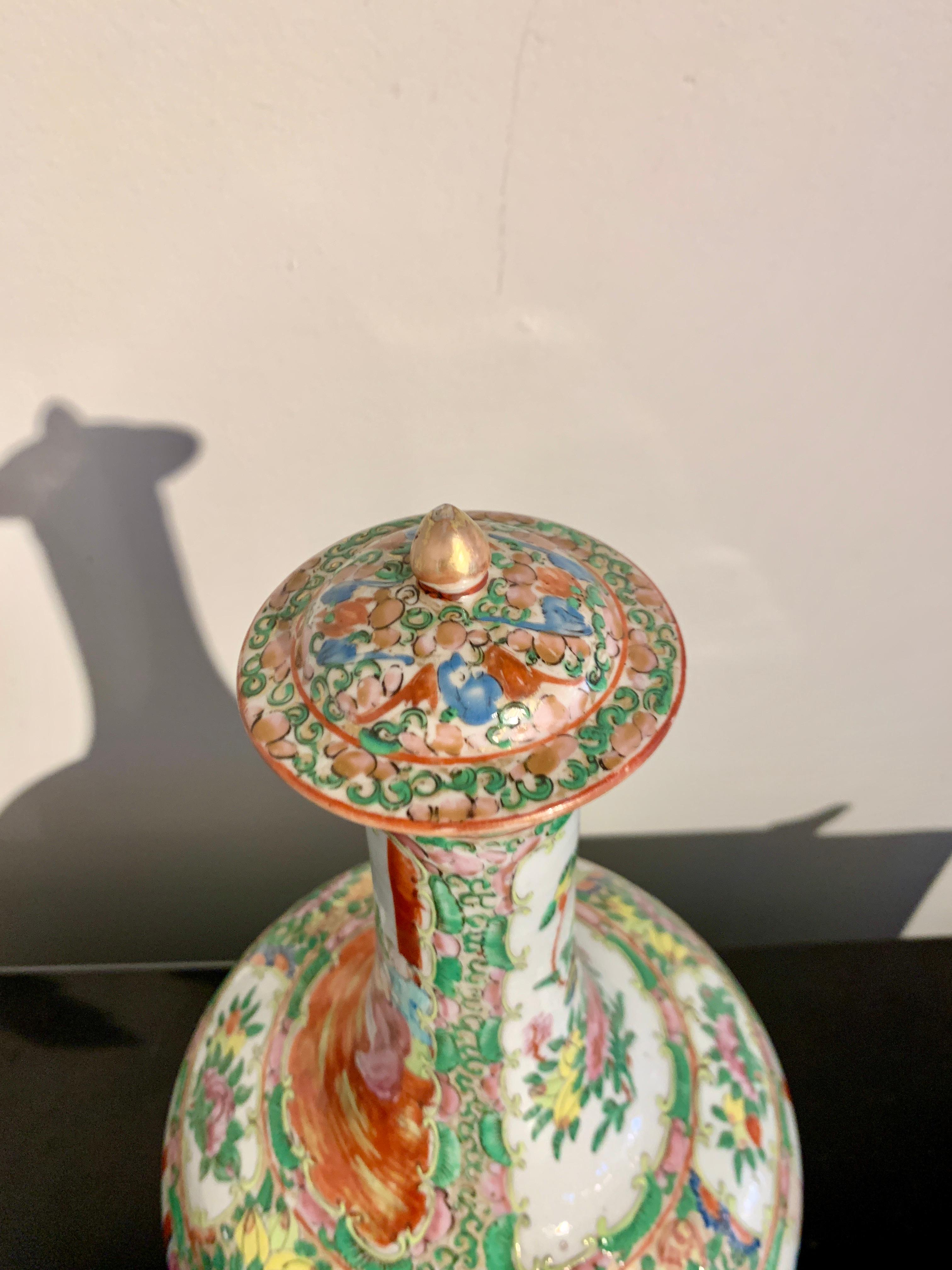 Chinese Export Rose Medallion Bottle Vase and Cover, Late 19th C, China For Sale 6