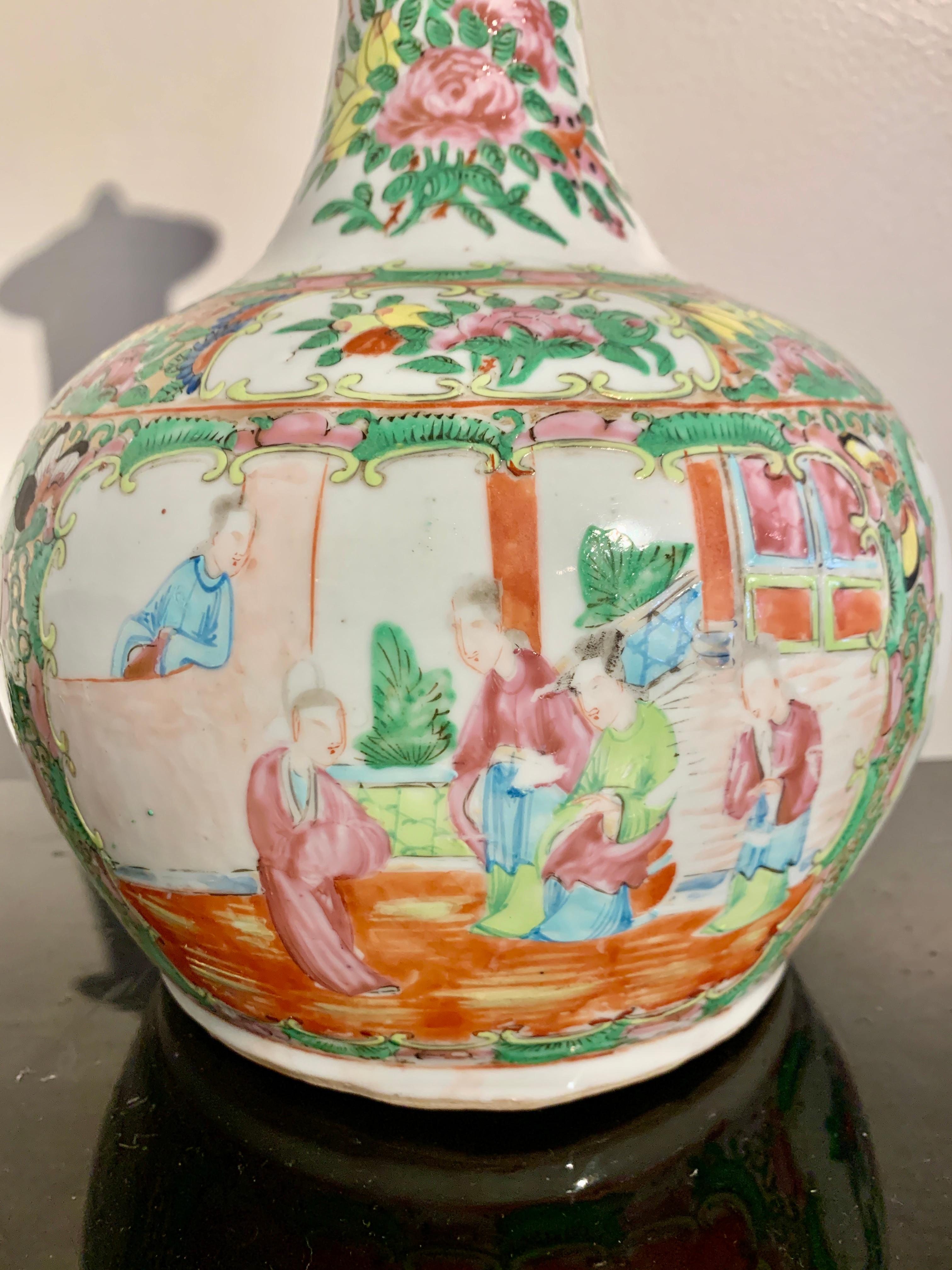 Chinesische Export-Rosenmedaillon-Flaschenvase und Deckel, spätes 19. Jahrhundert, China im Angebot 2