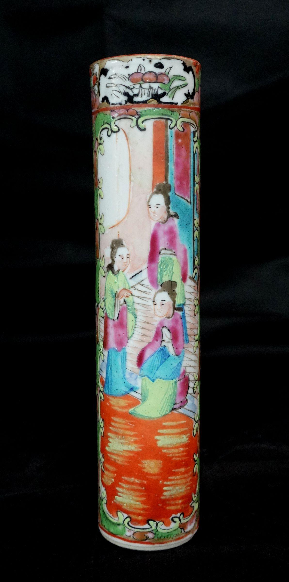 Rose Medallion Export porcelain cylinder vase, China, 19th century.
 