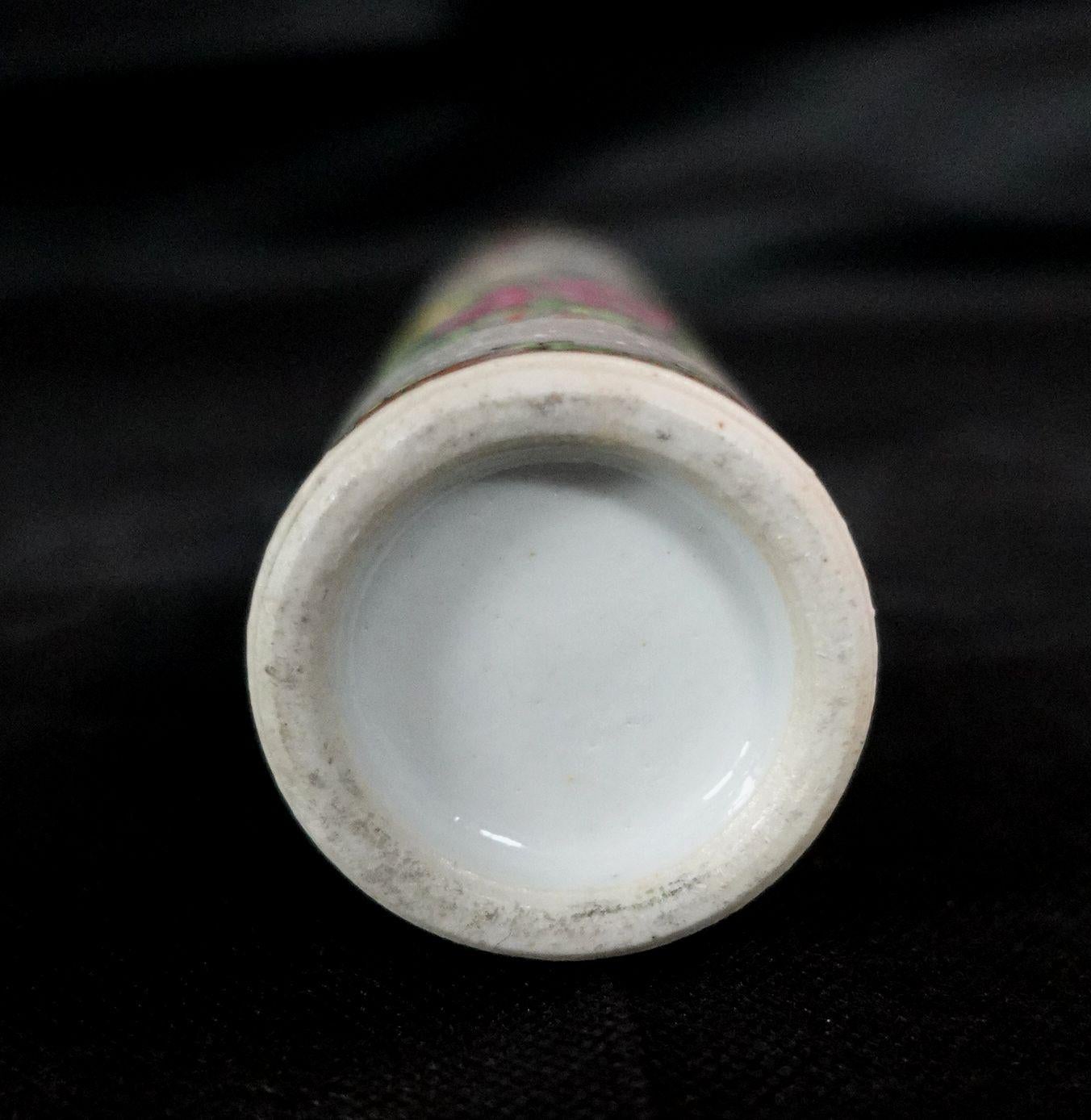 Chinese Export Rose Medallion Cylinder 19th Century For Sale 1