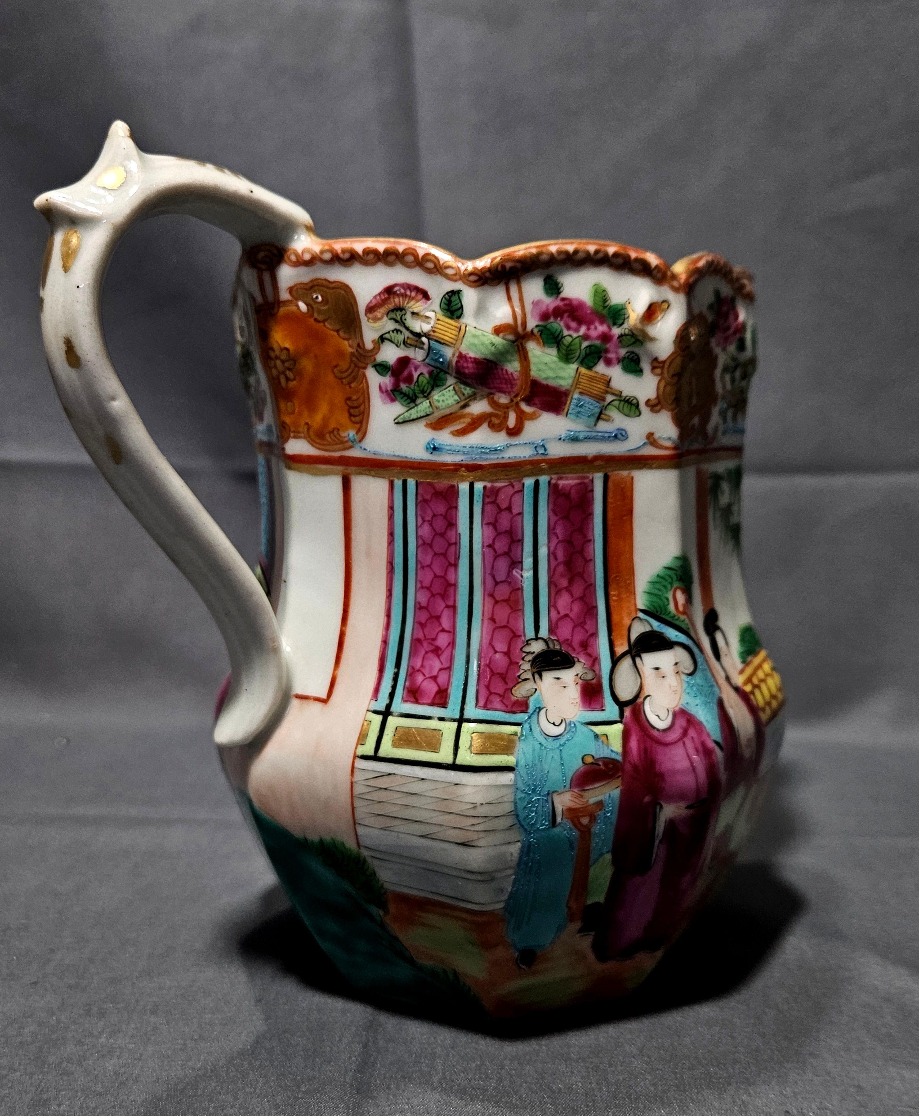 Chinesischer Export Rosenmedaillon Porzellankrug. 19. Jahrhundert im Angebot 5