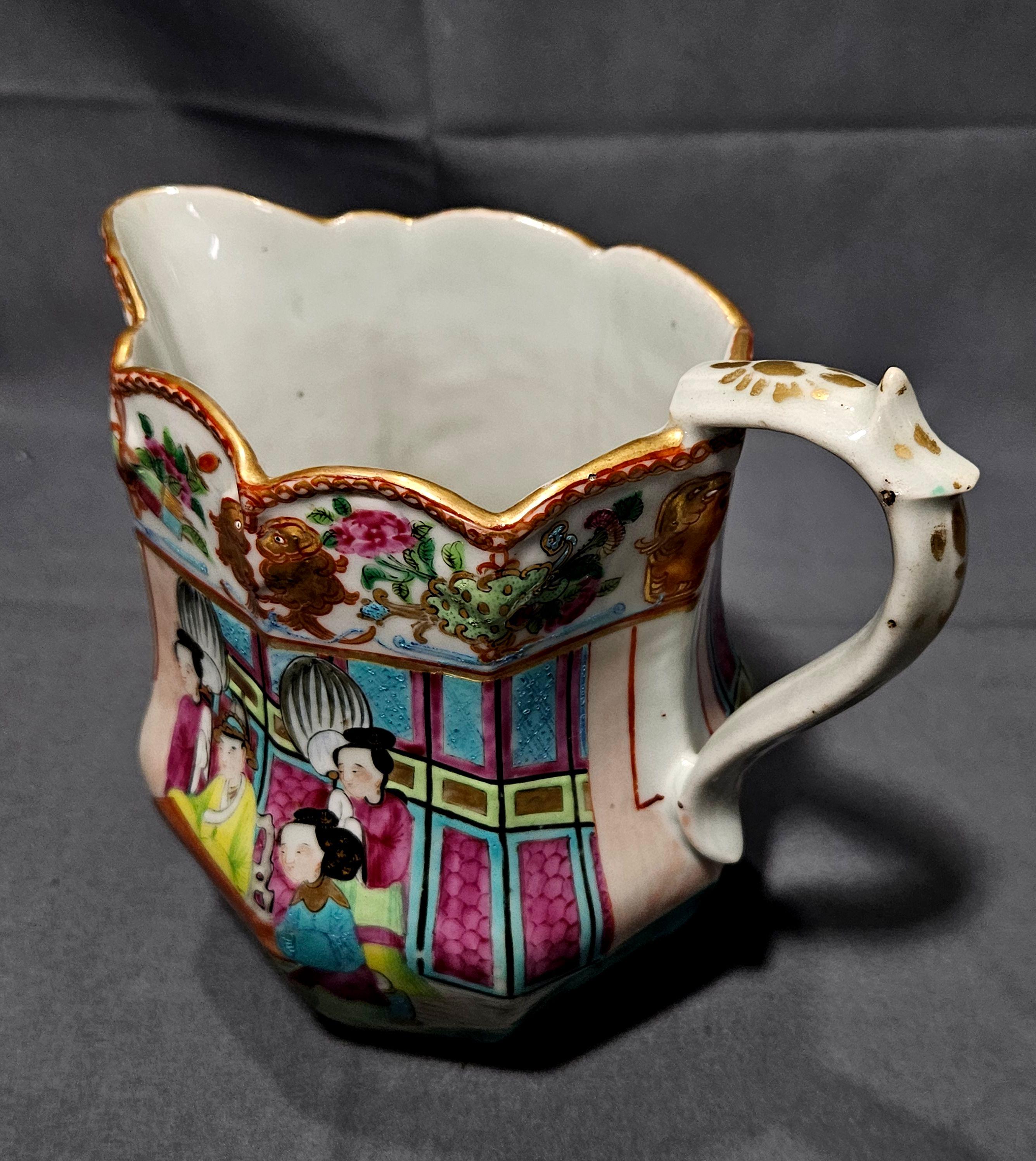 Chinesischer Export Rosenmedaillon Porzellankrug. 19. Jahrhundert im Angebot 6