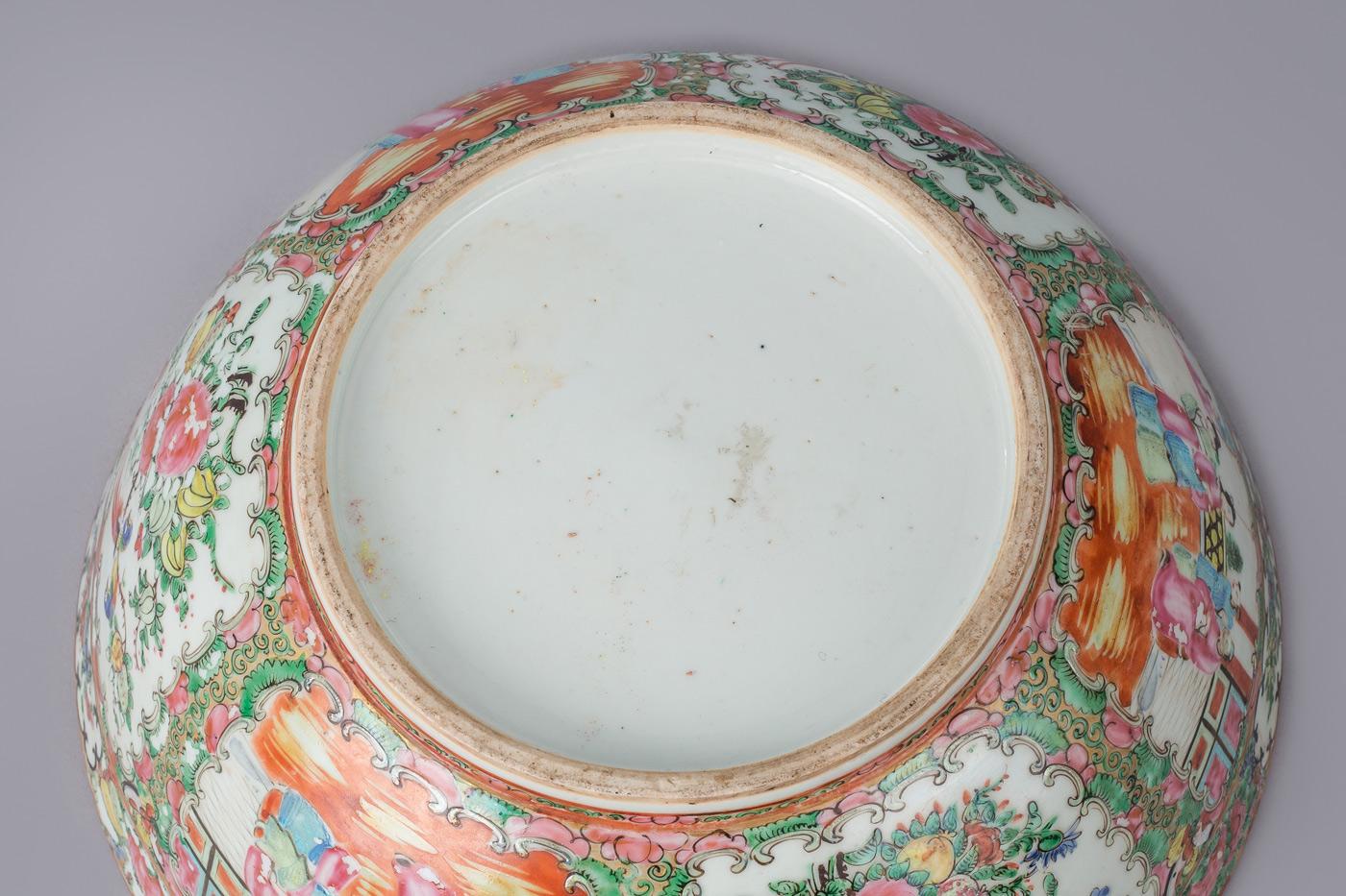 Chinese Export Rose Medallion Punch Bowl For Sale 2