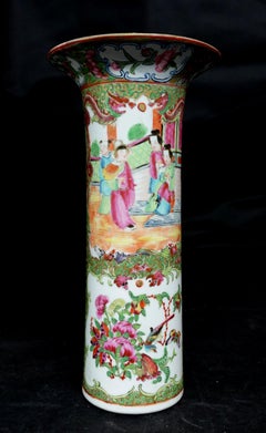 Chinese Export Rose Medallion Vase with Flared Rim, 19th Century